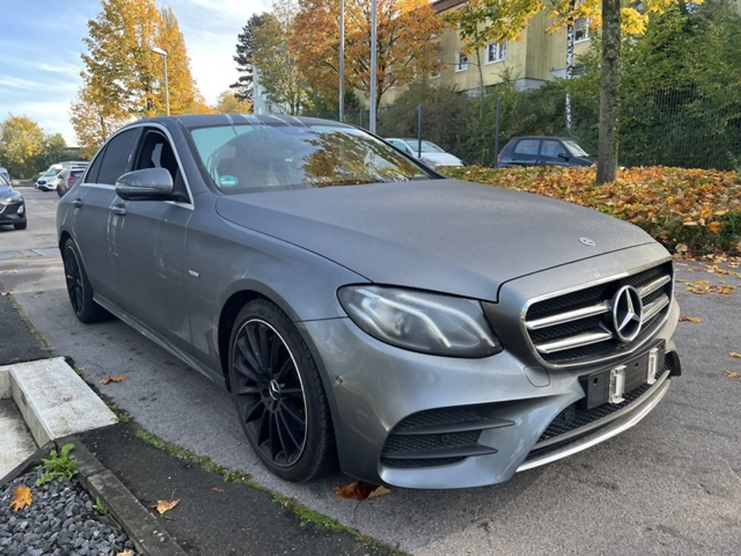 Mercedes-Benz - E 220