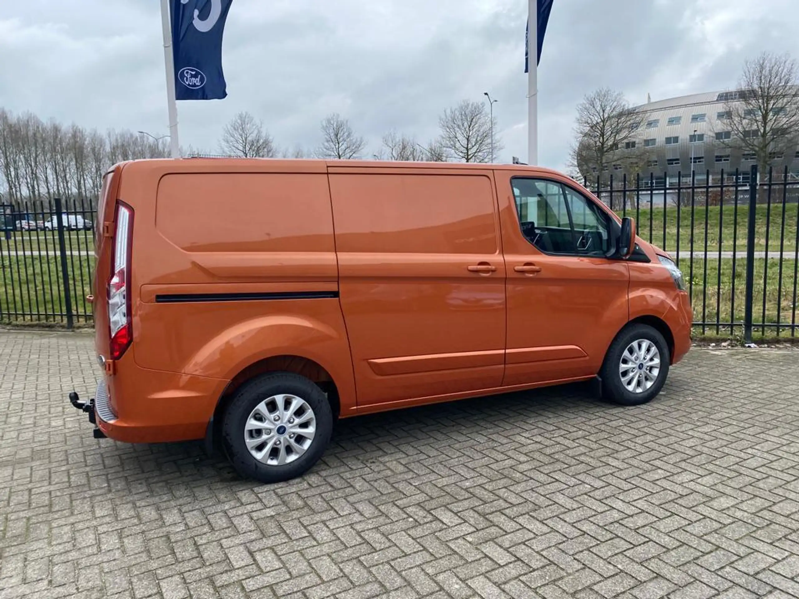 Ford - Transit Custom