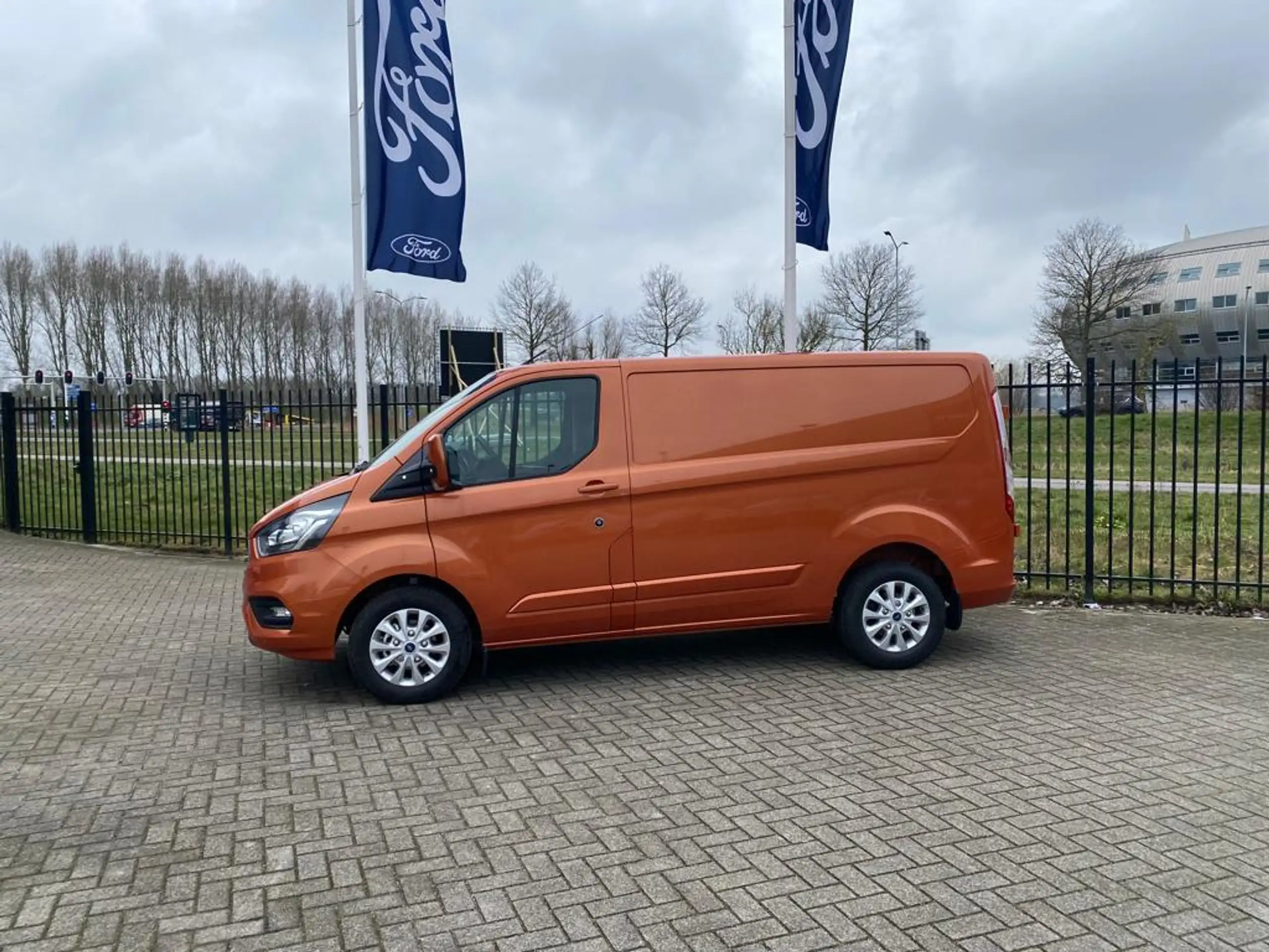 Ford - Transit Custom