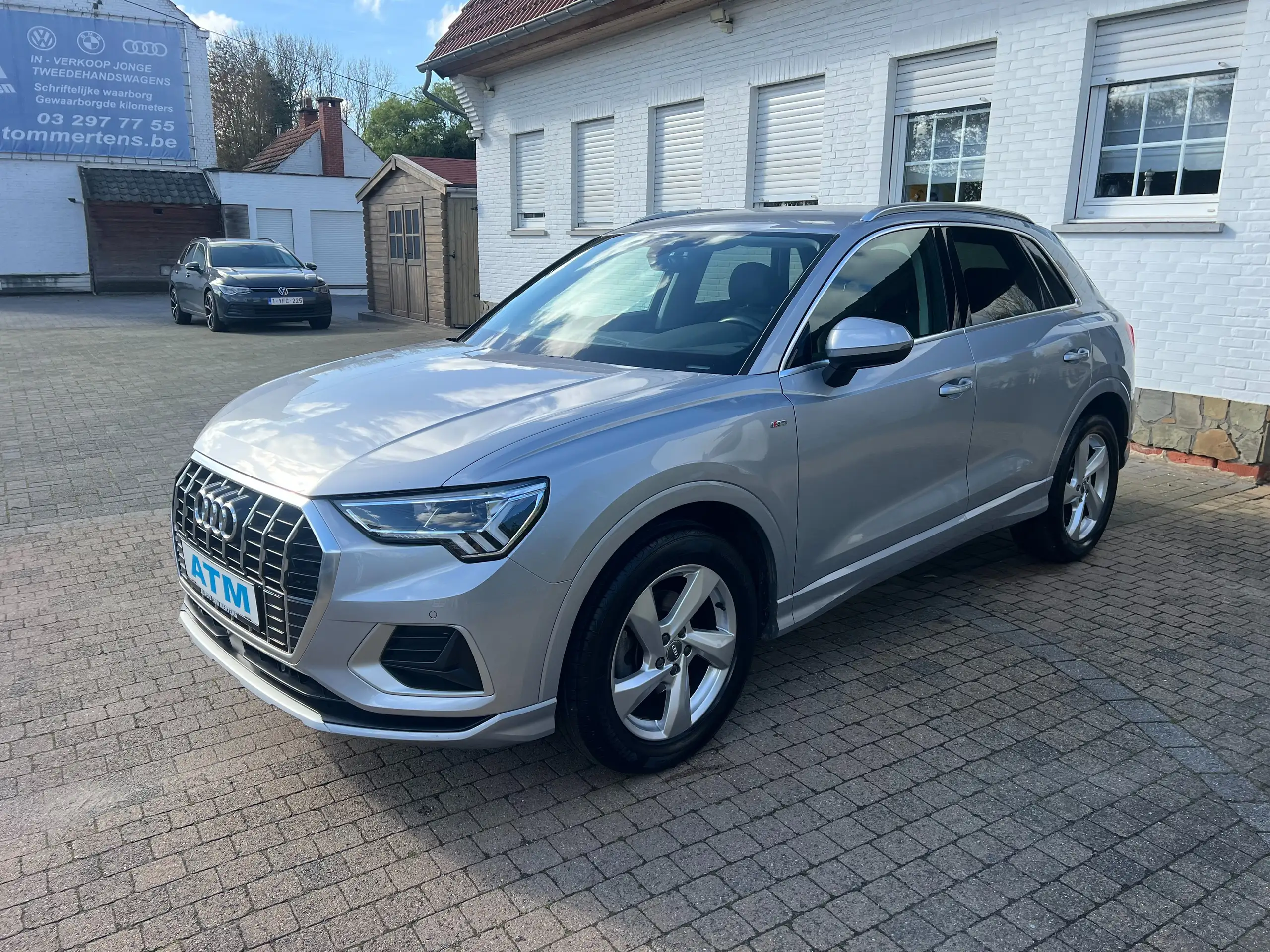 Audi - Q3