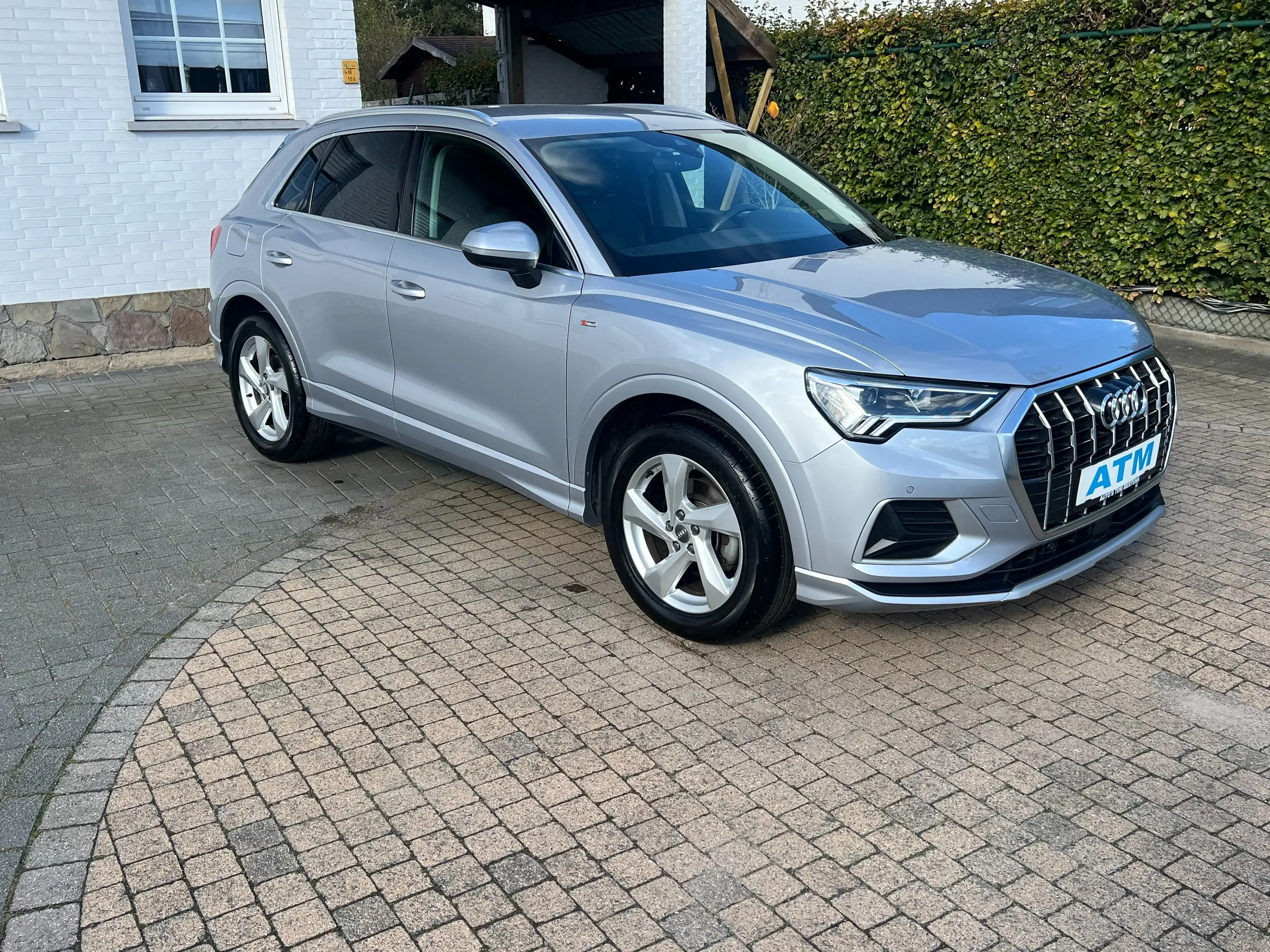 Audi - Q3