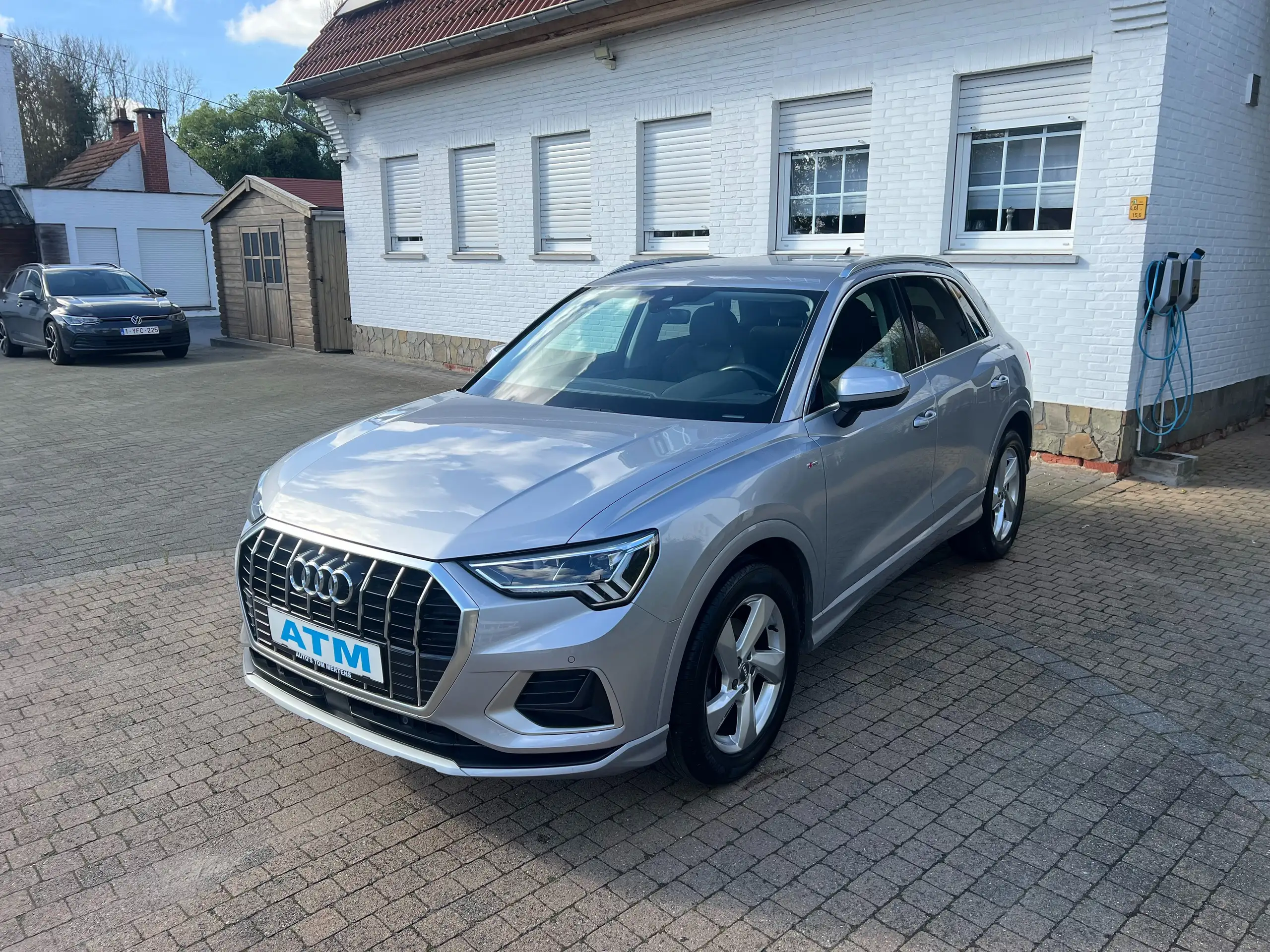 Audi - Q3