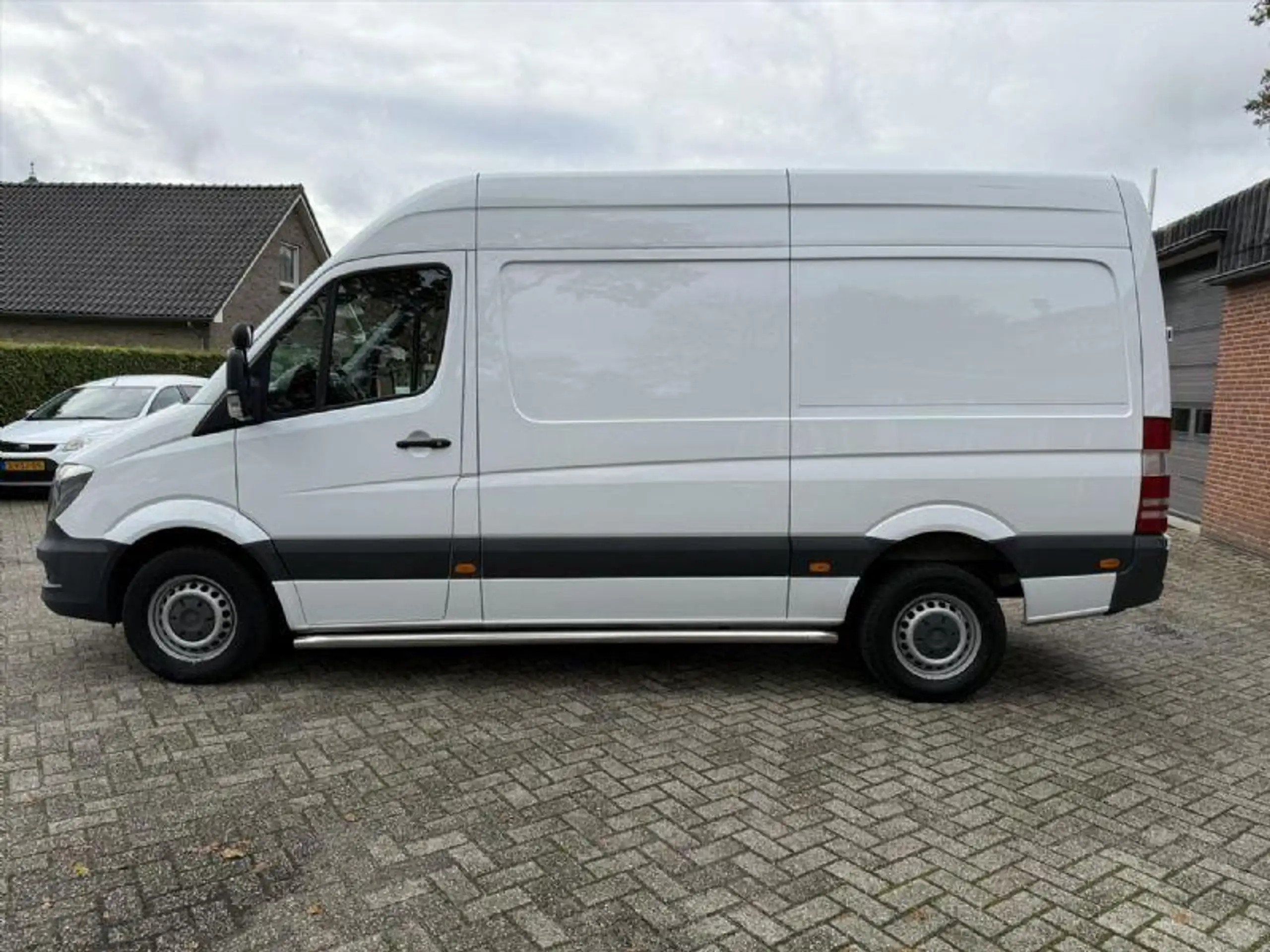 Mercedes-Benz - Sprinter