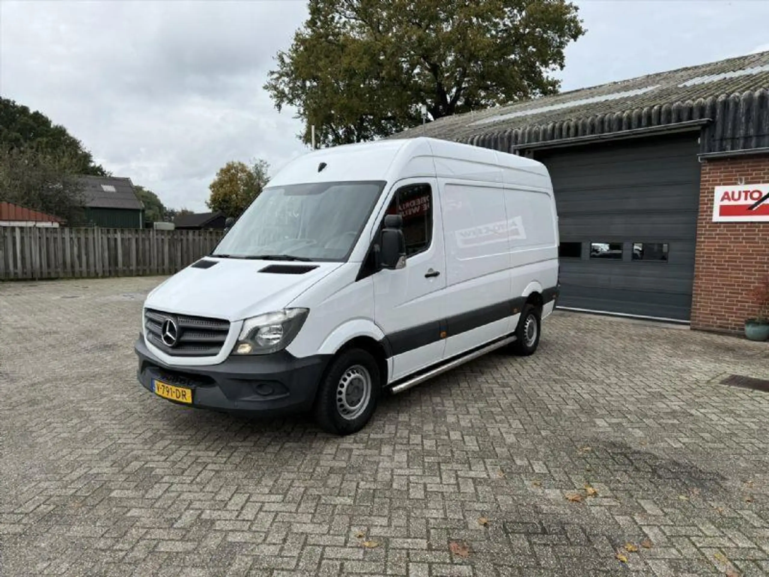 Mercedes-Benz - Sprinter