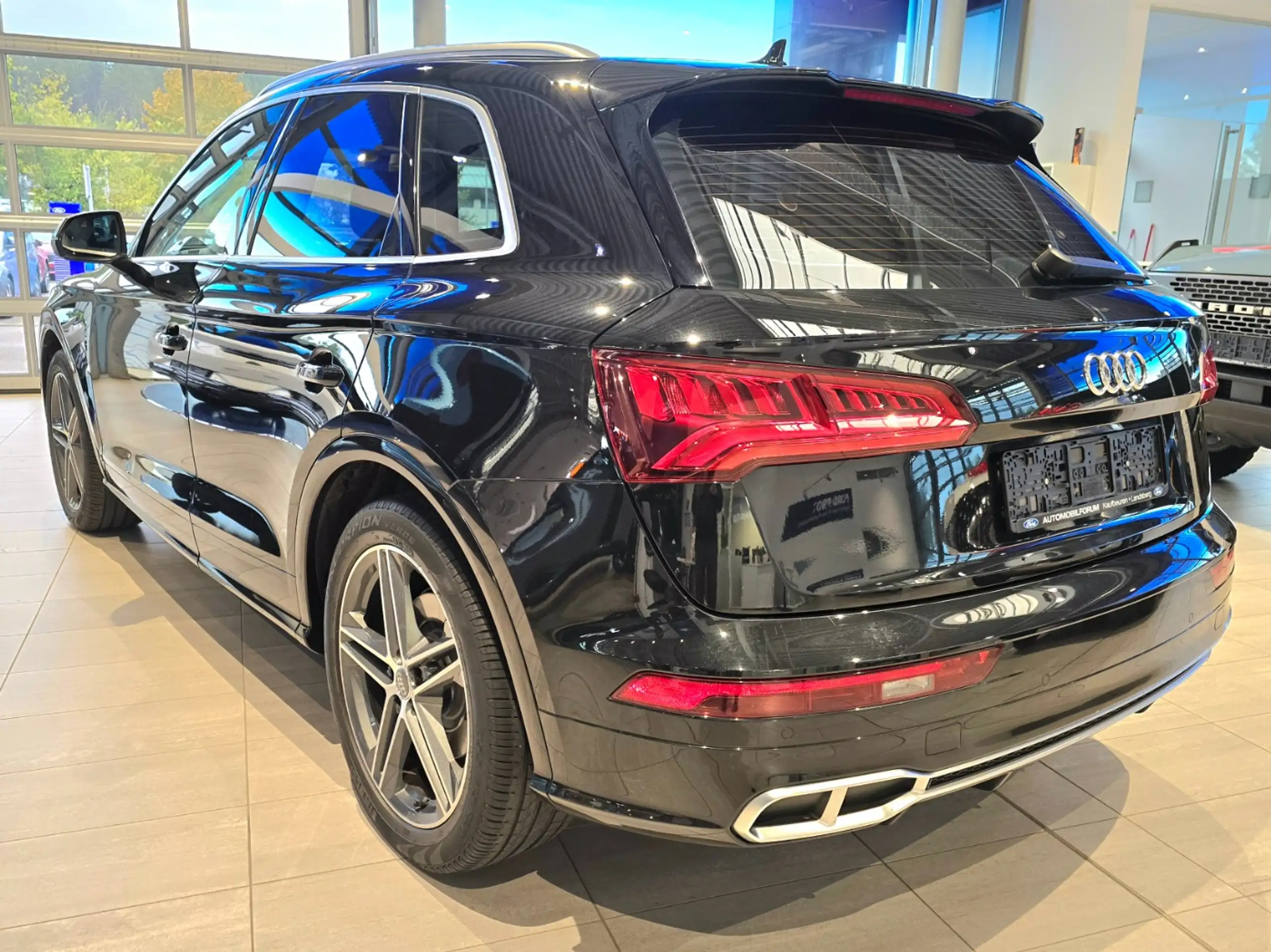 Audi - SQ5