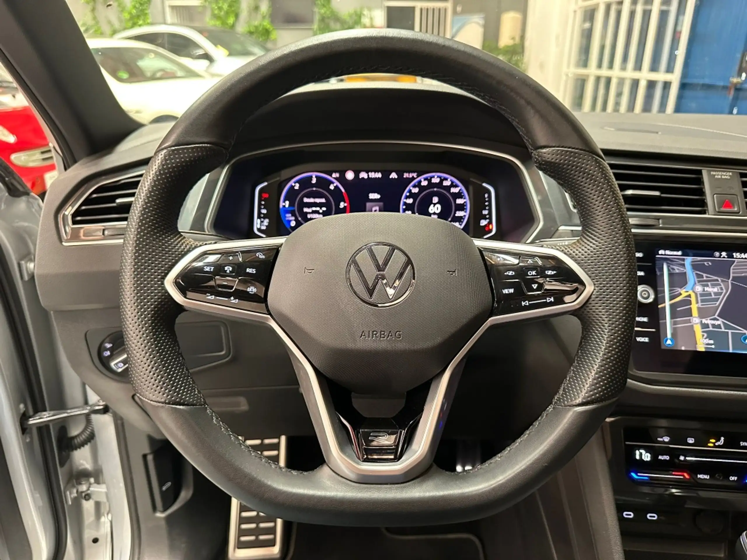 Volkswagen - Tiguan