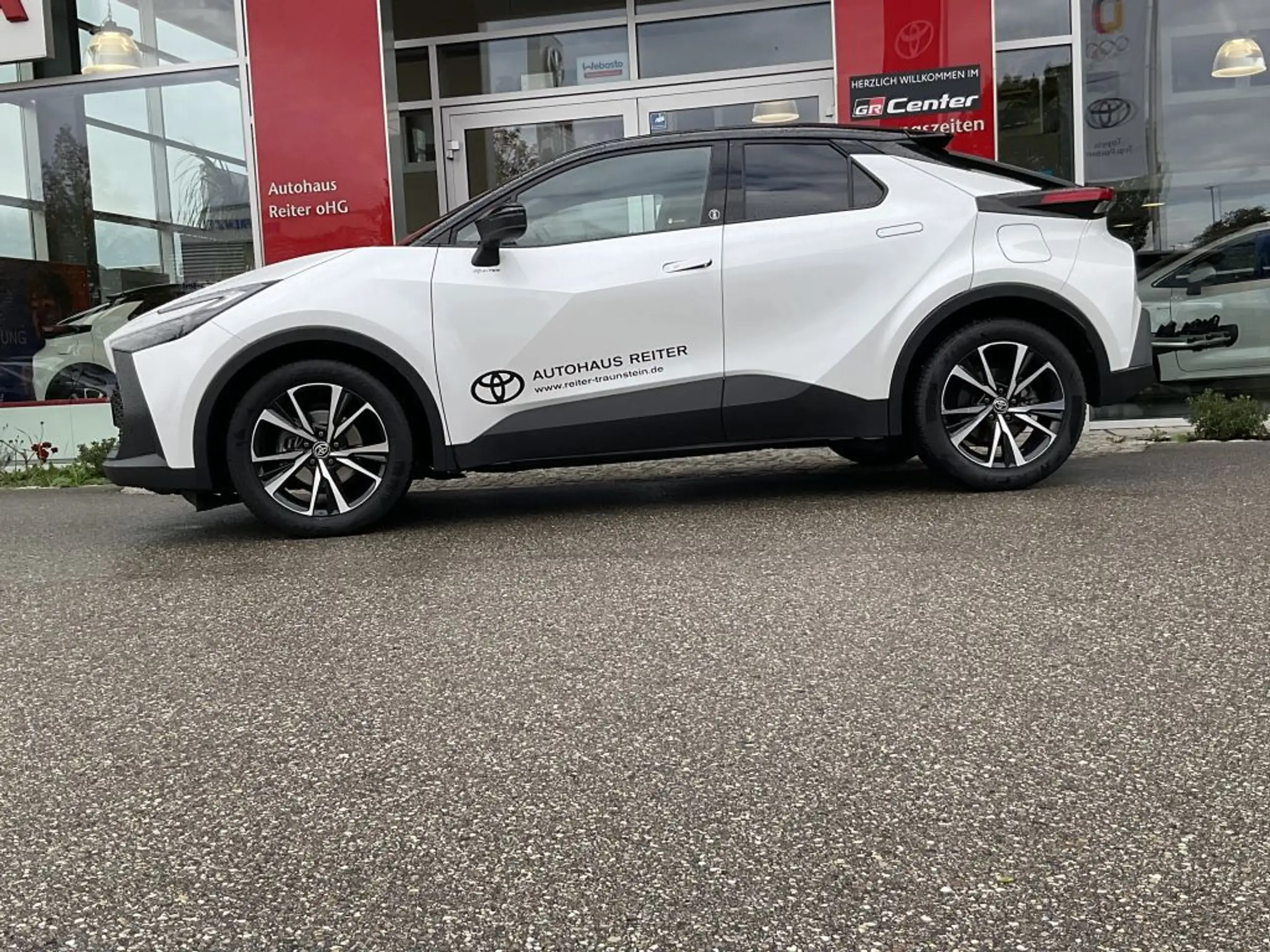 Toyota - C-HR