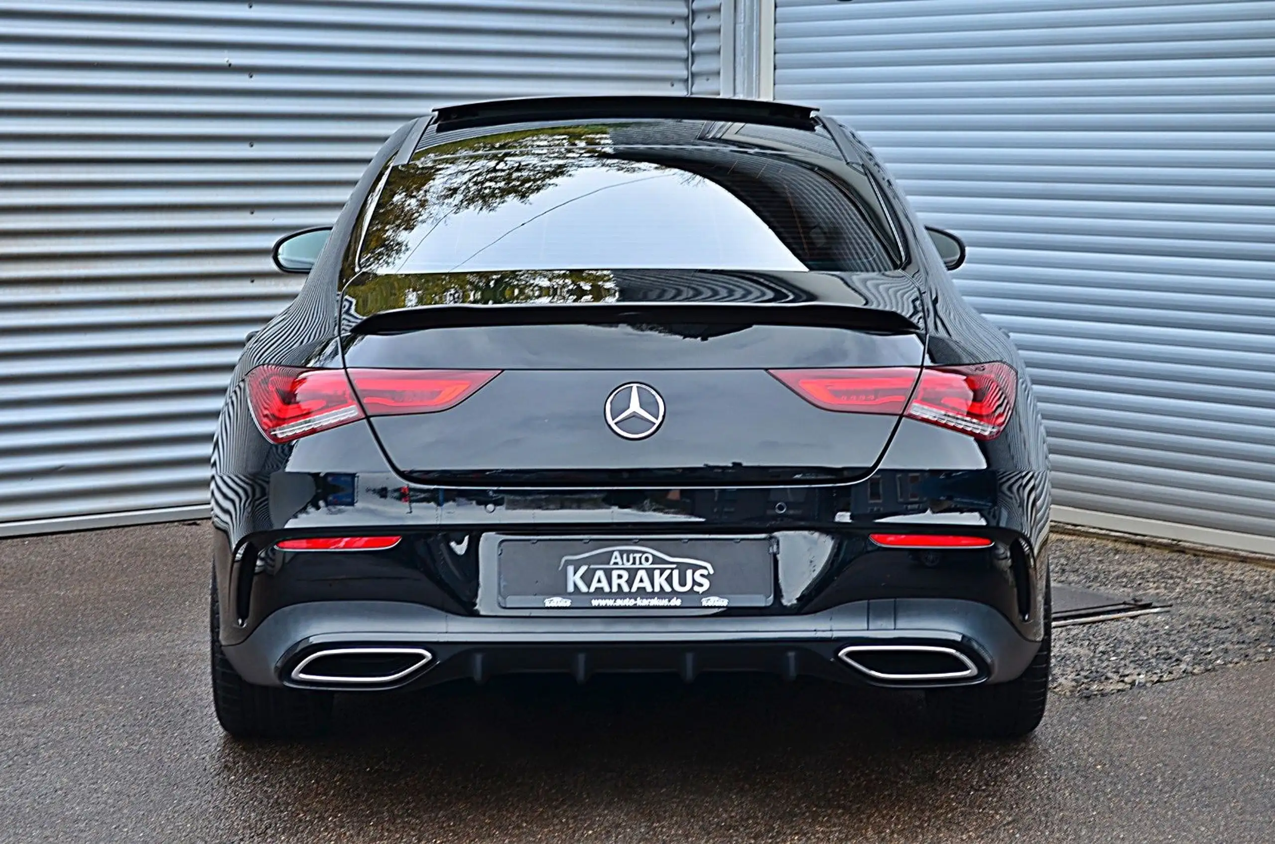 Mercedes-Benz - CLA 180