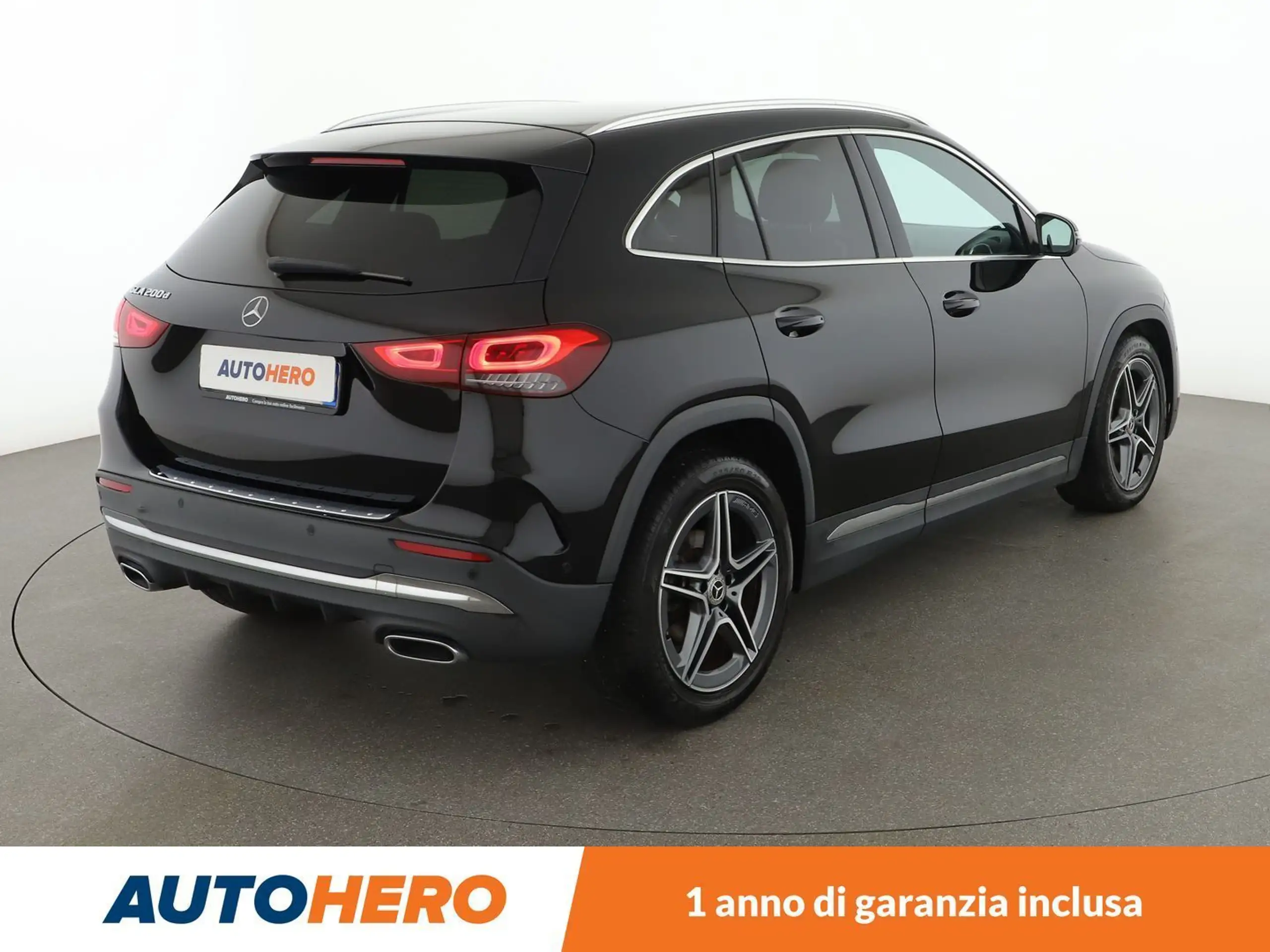 Mercedes-Benz - GLA 200