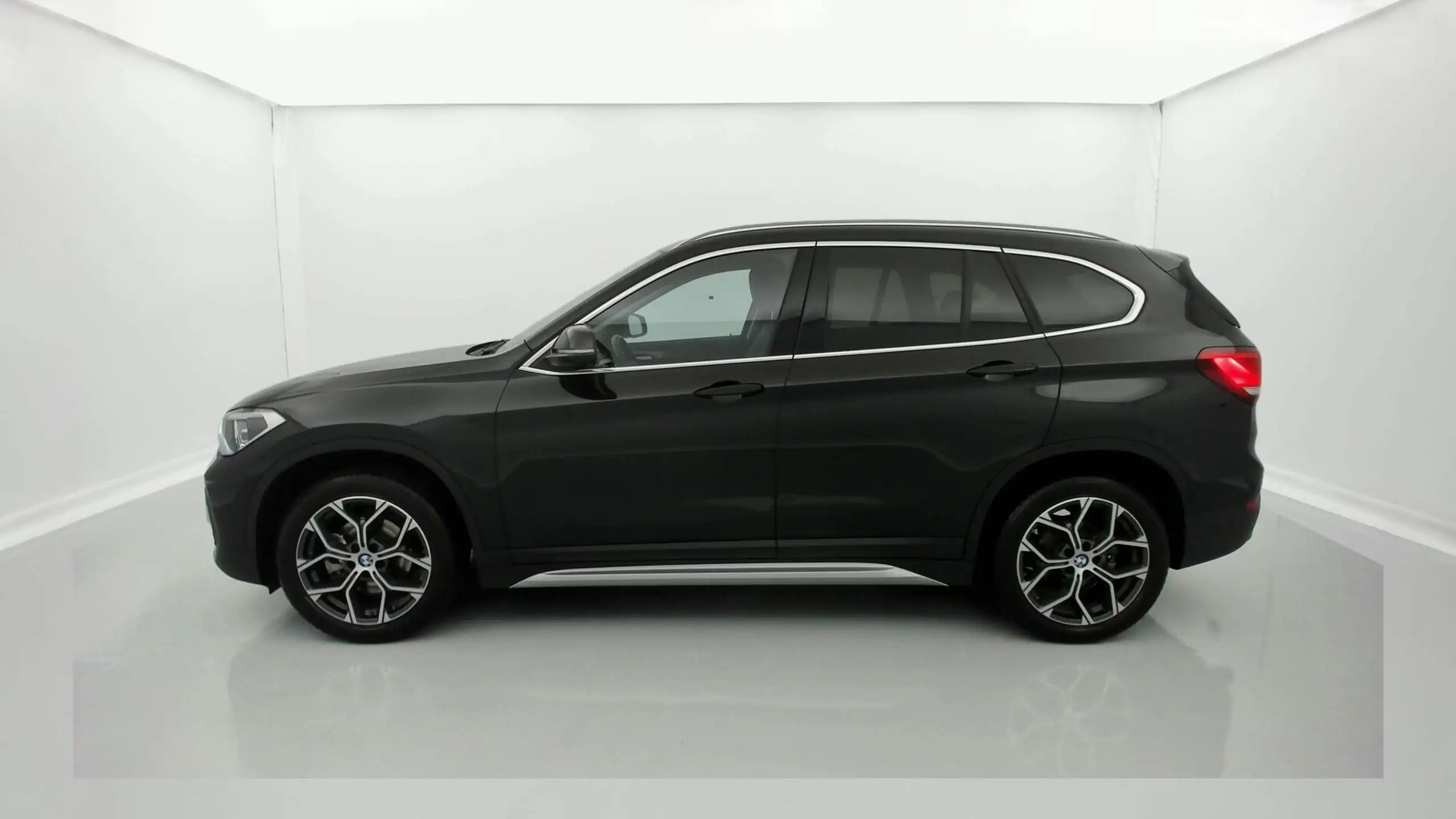 BMW - X1