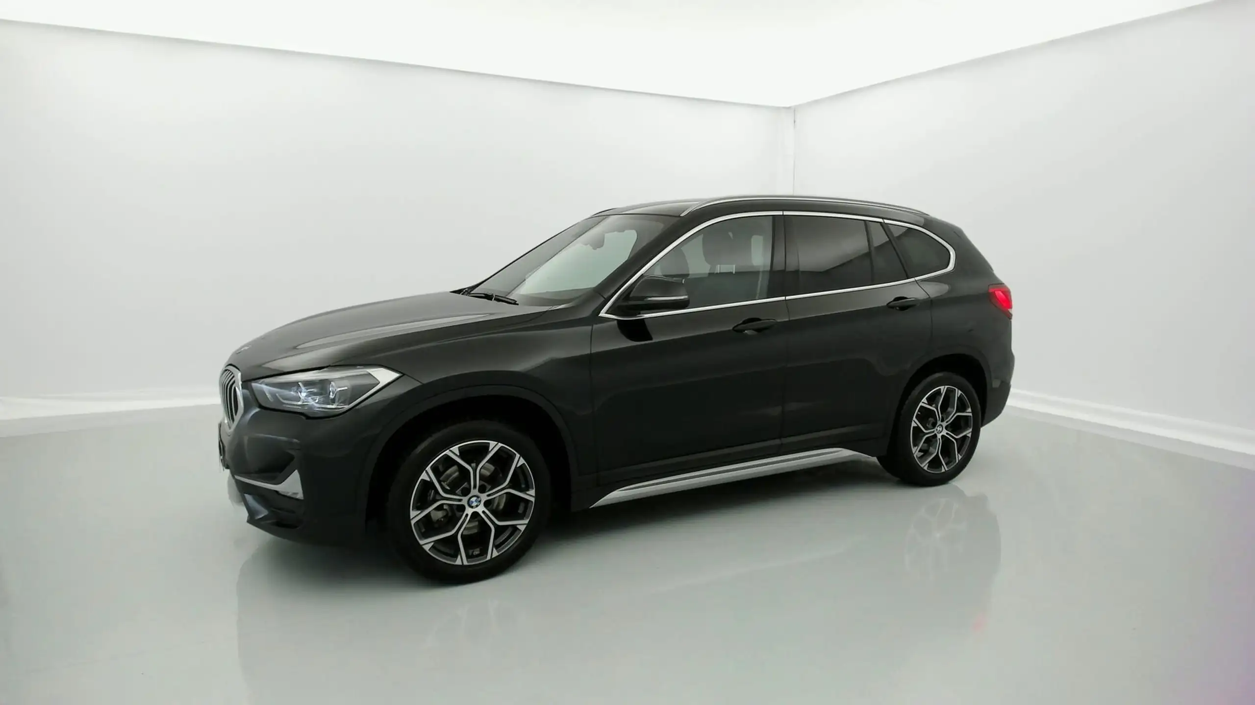 BMW - X1