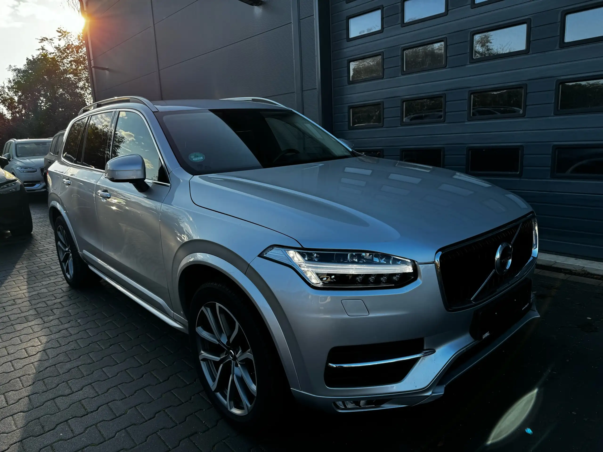 Volvo - XC90