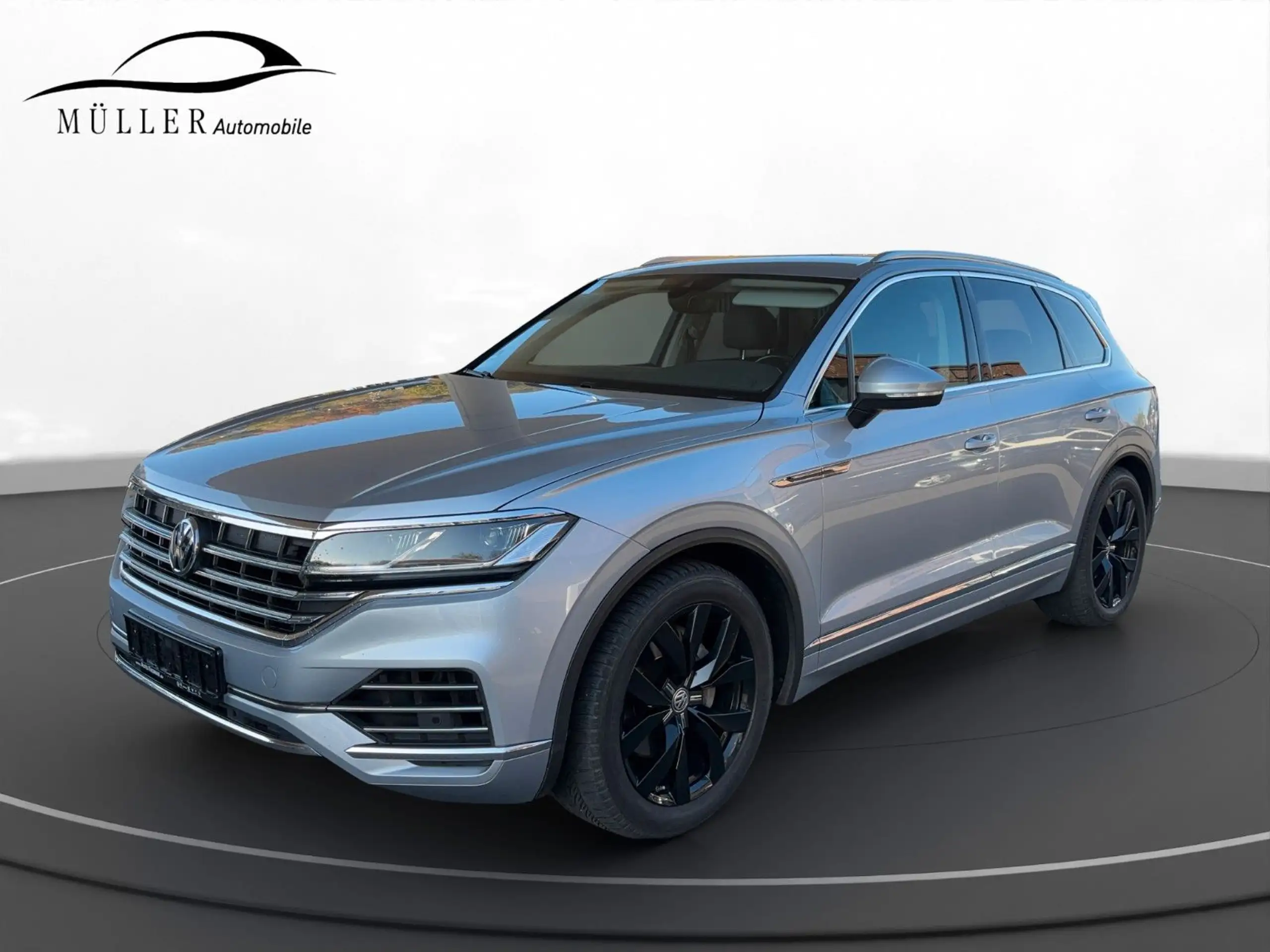 Volkswagen - Touareg