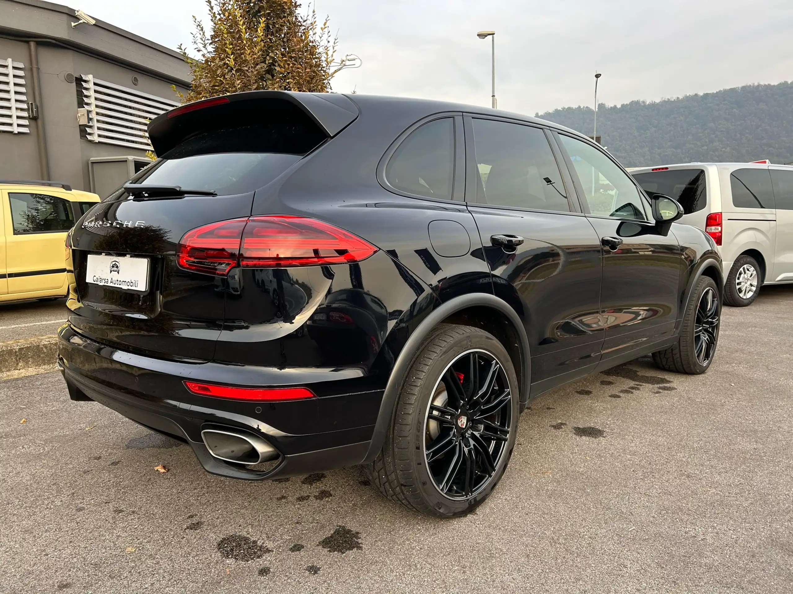 Porsche - Cayenne