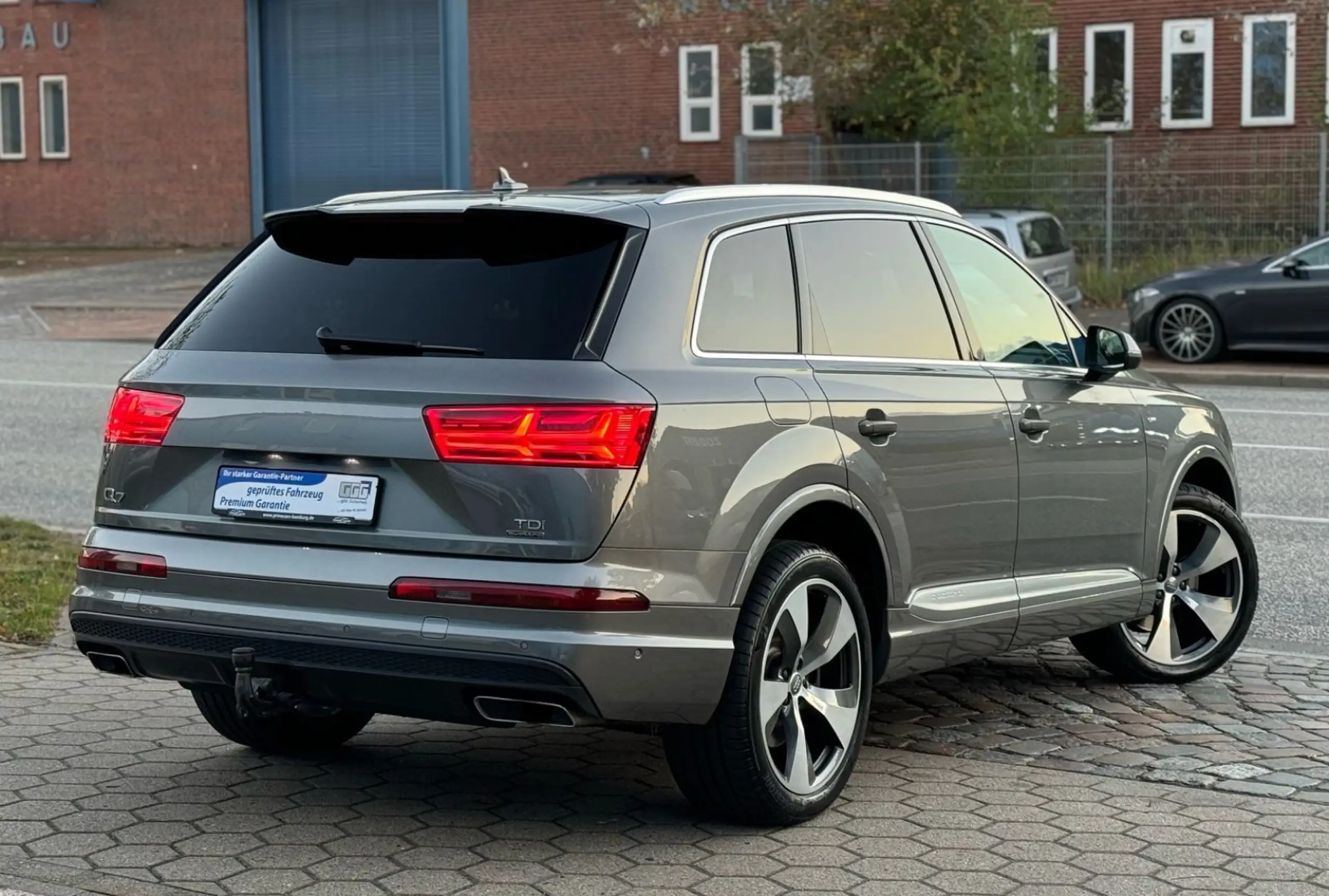 Audi - Q7