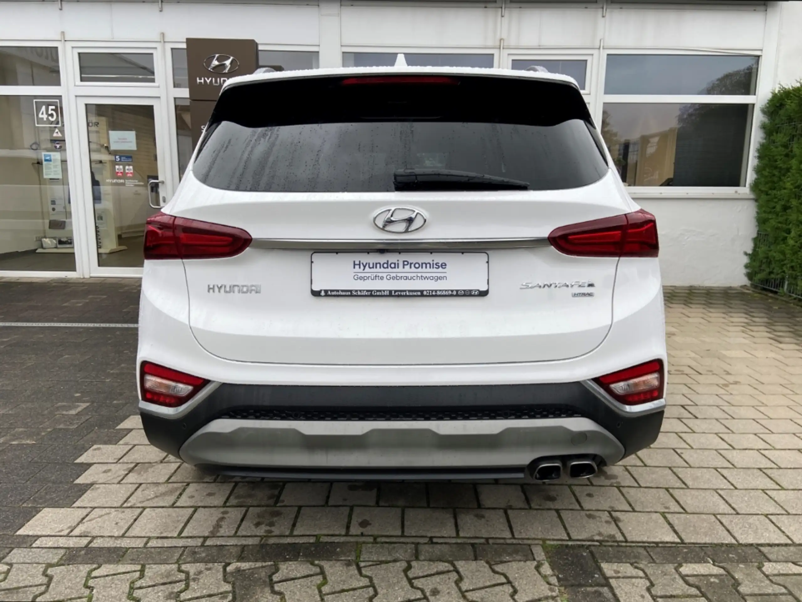 Hyundai - SANTA FE