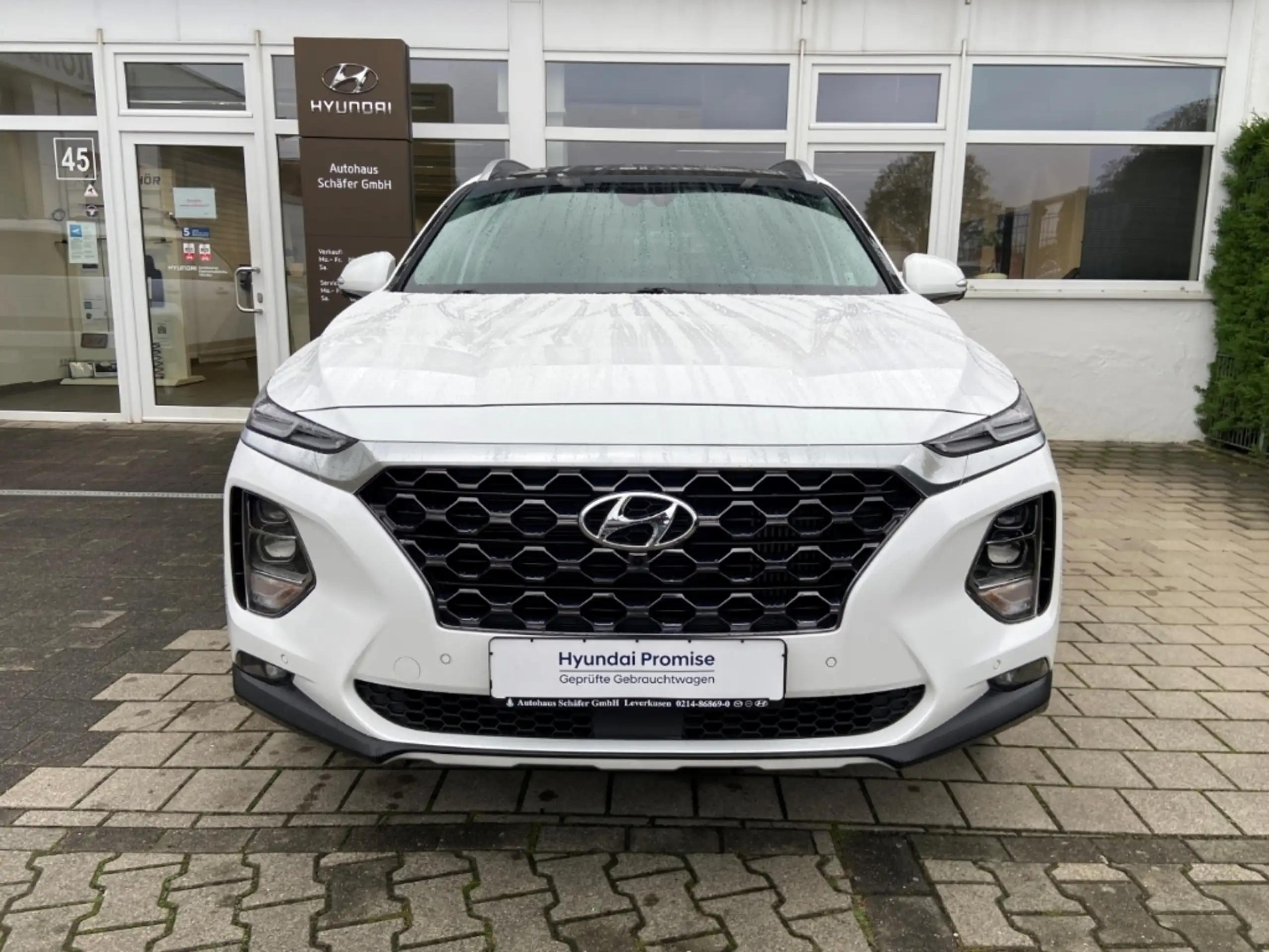 Hyundai - SANTA FE