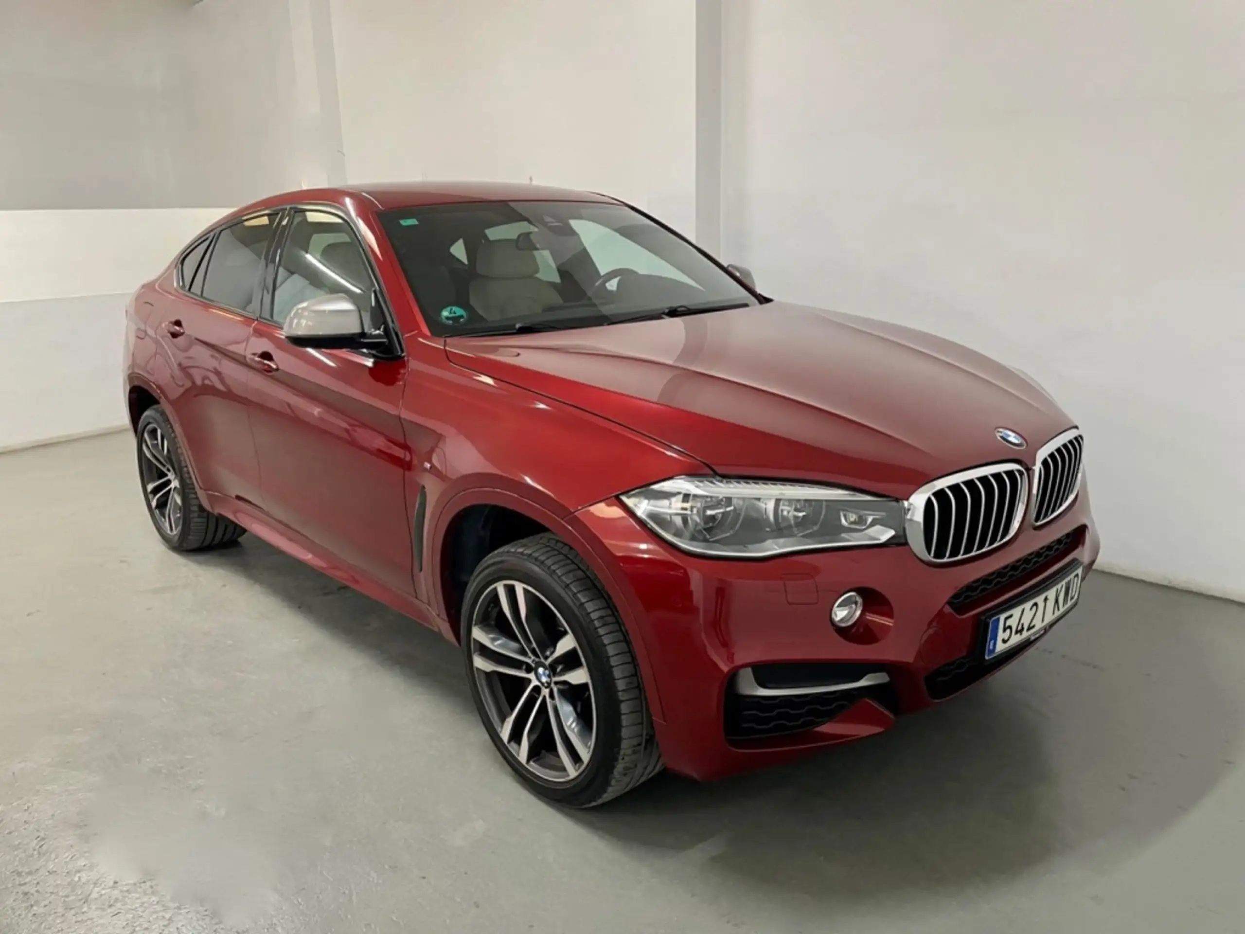 BMW - X6