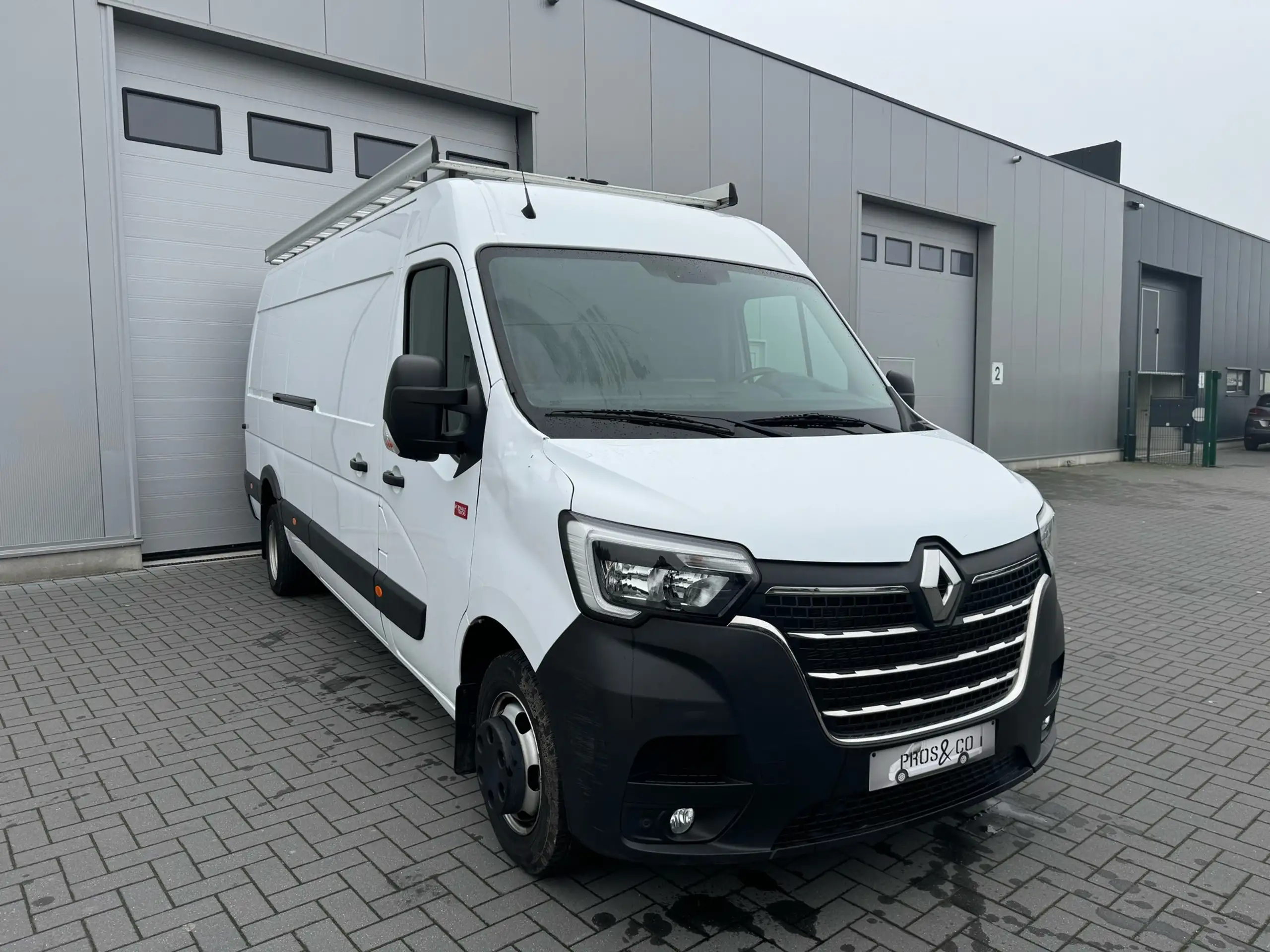 Renault - Master