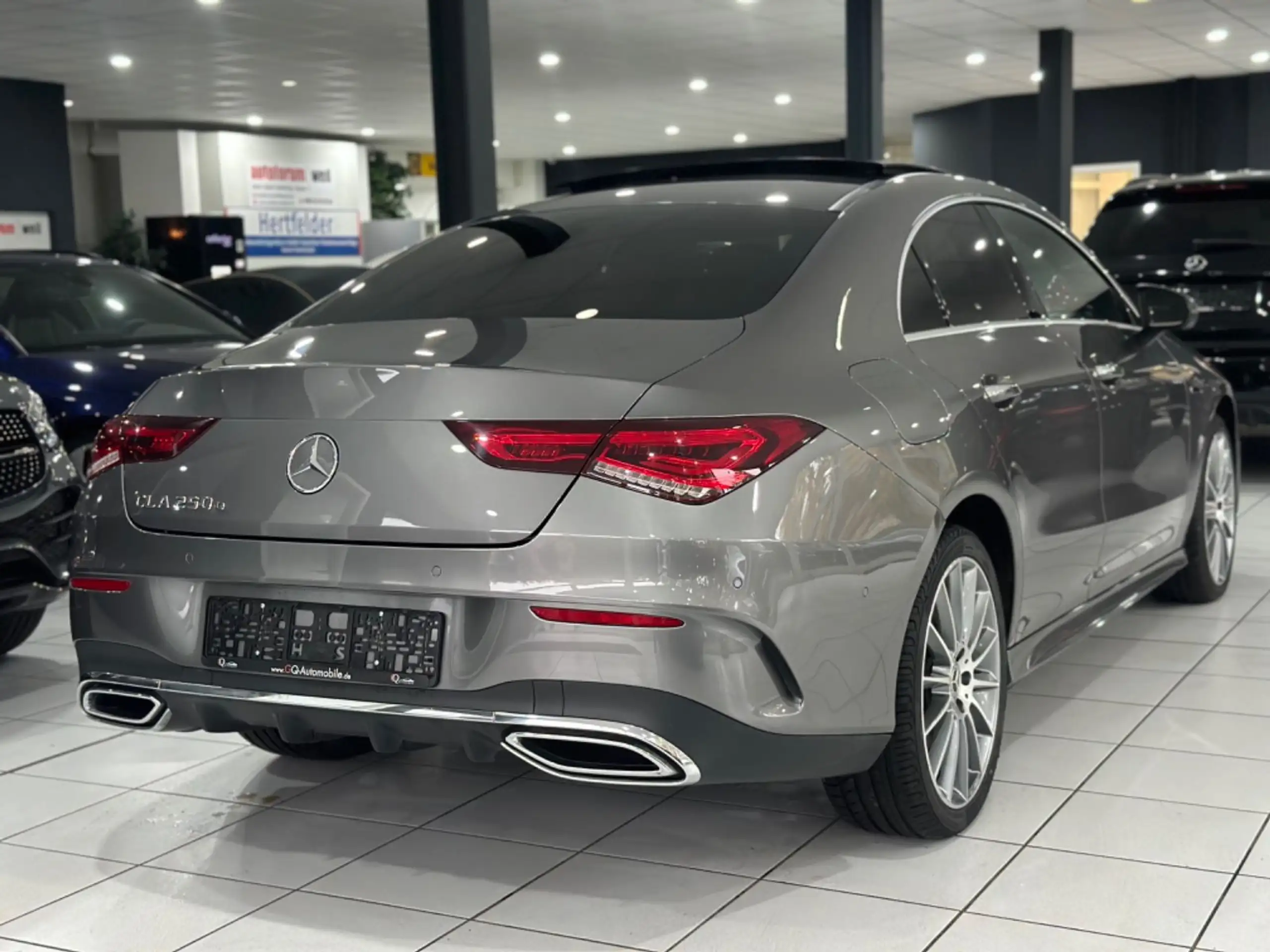 Mercedes-Benz - CLA 250