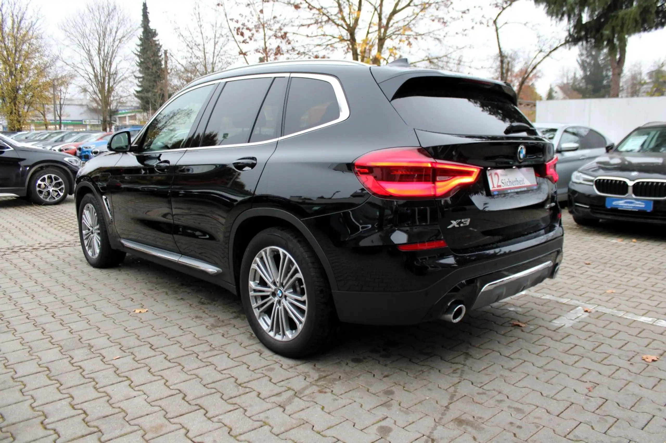 BMW - X3