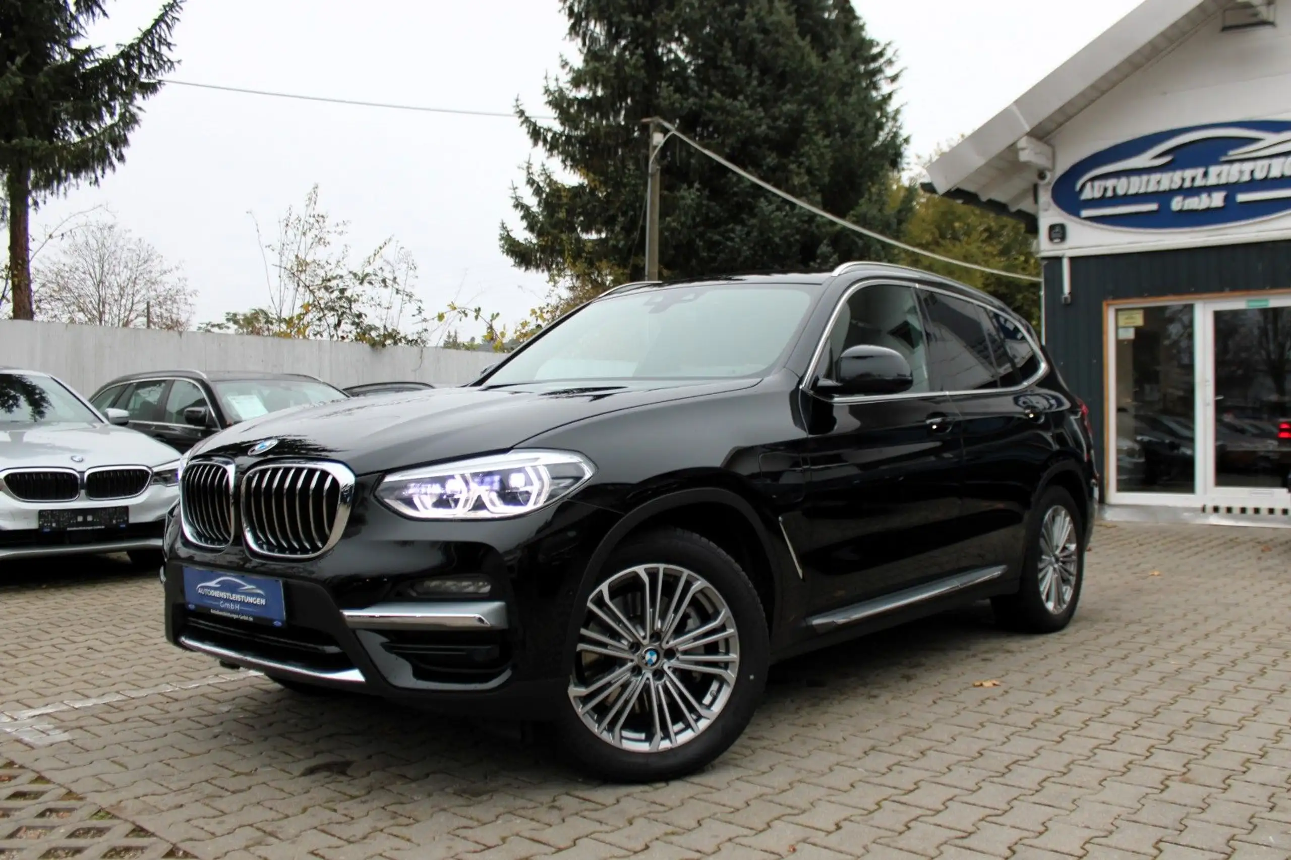 BMW - X3