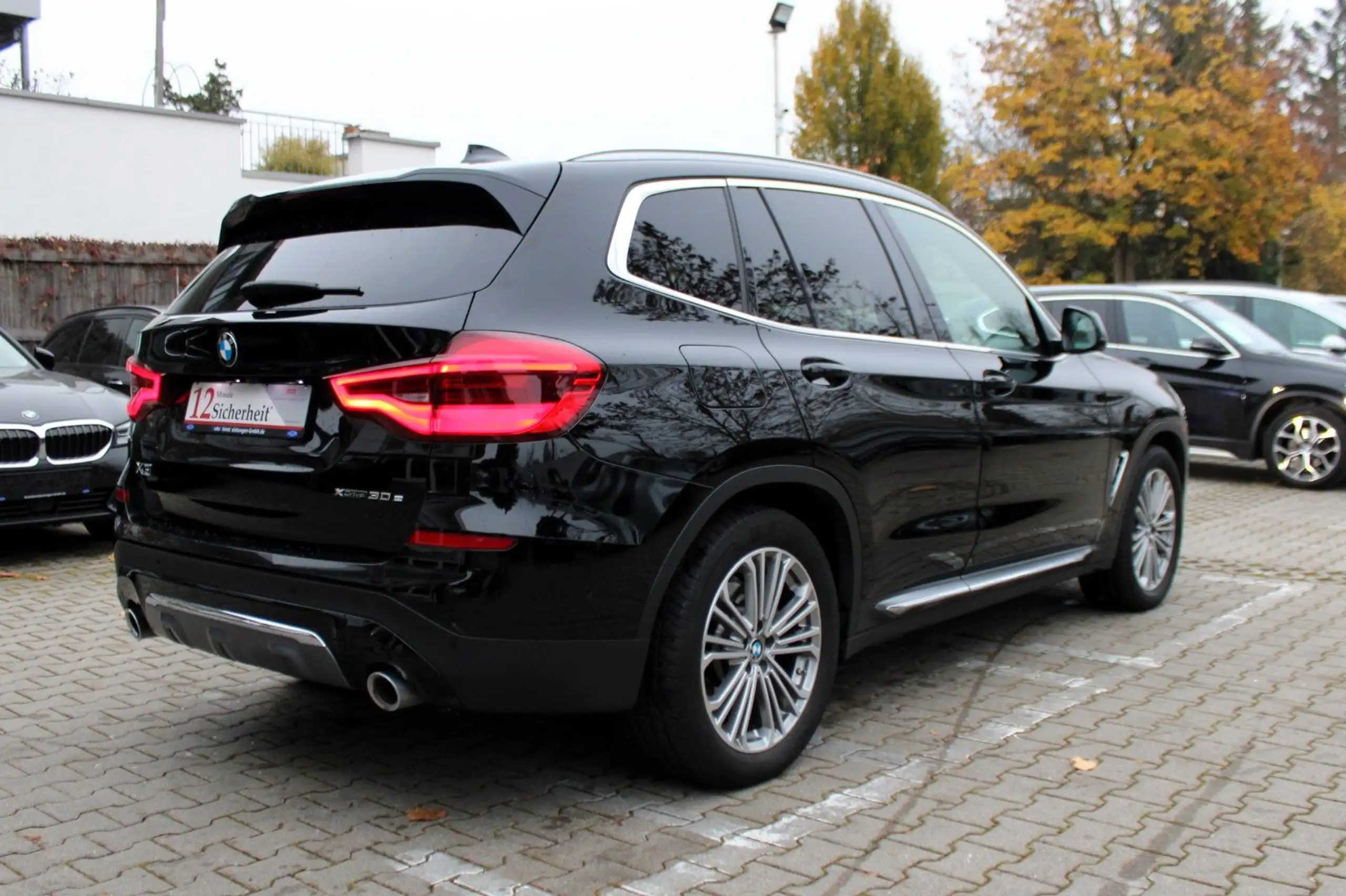 BMW - X3