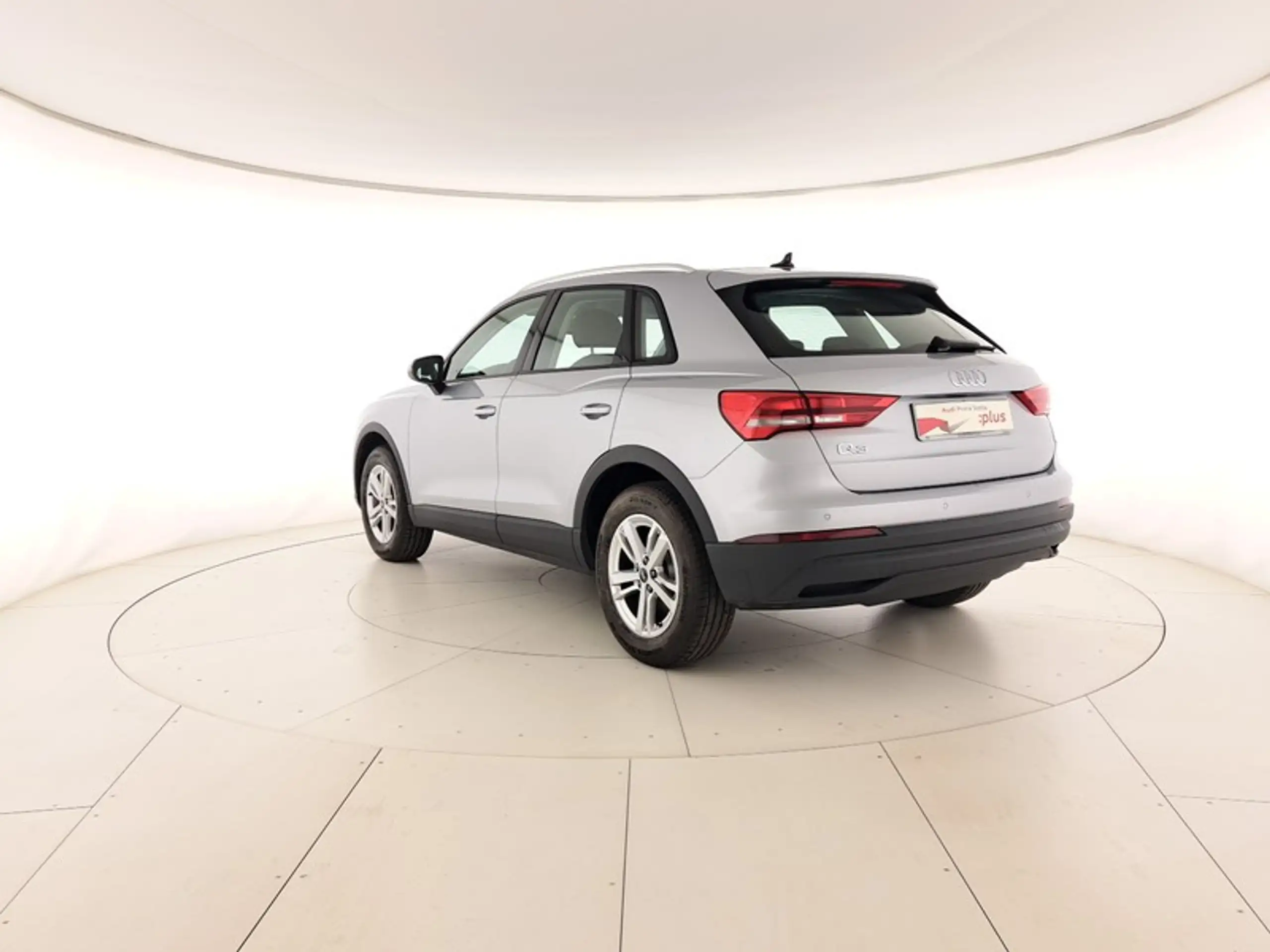 Audi - Q3