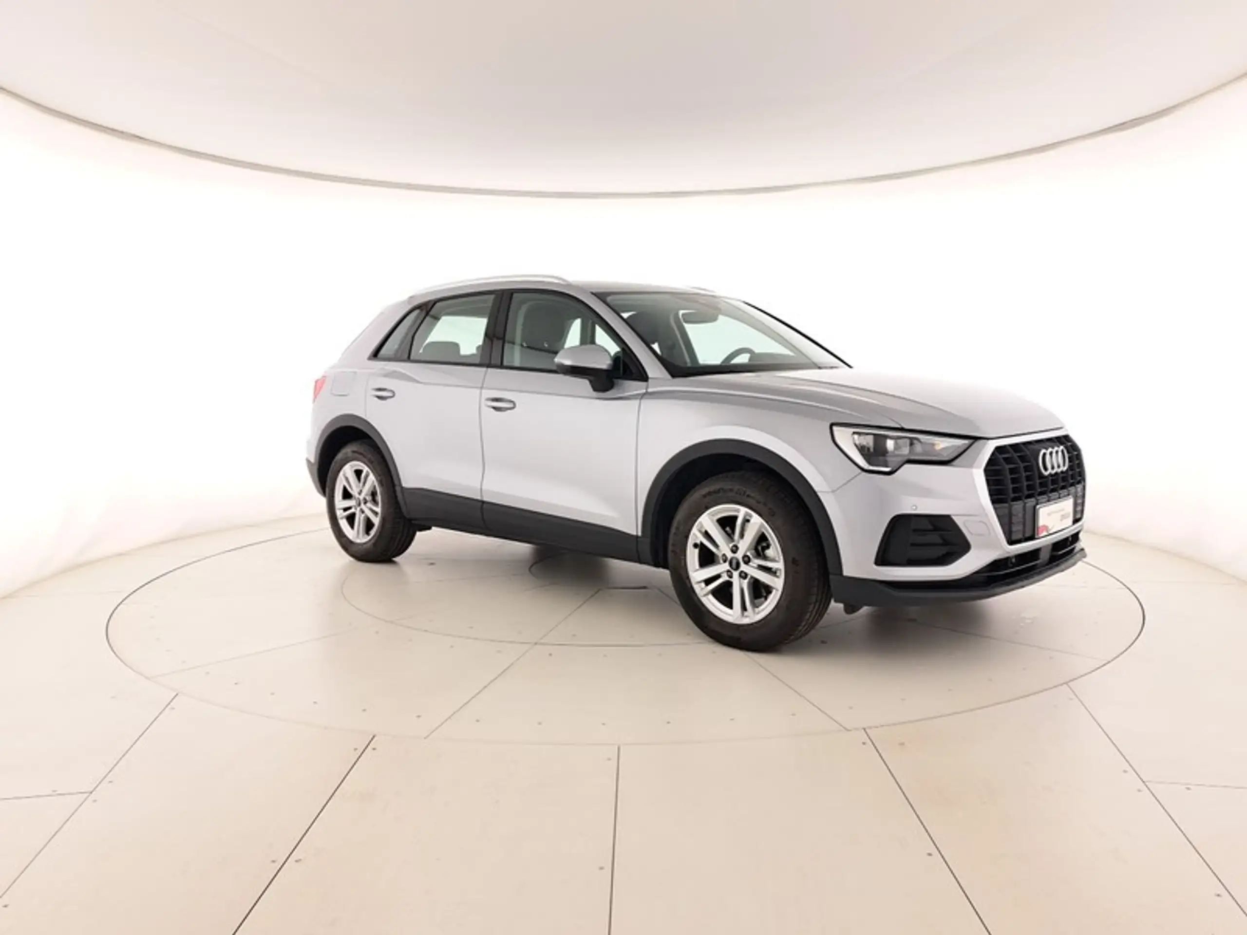 Audi - Q3