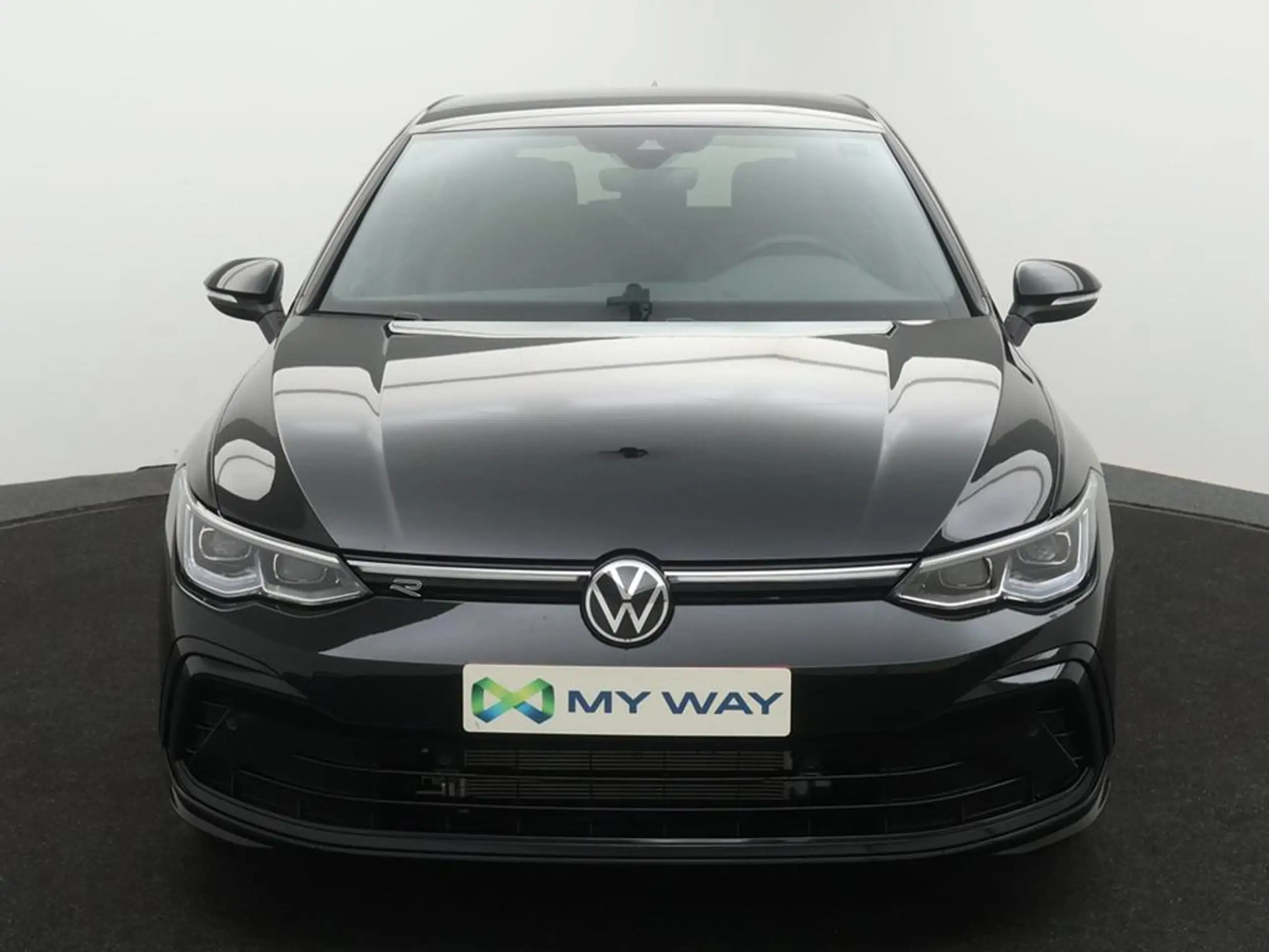 Volkswagen - Golf