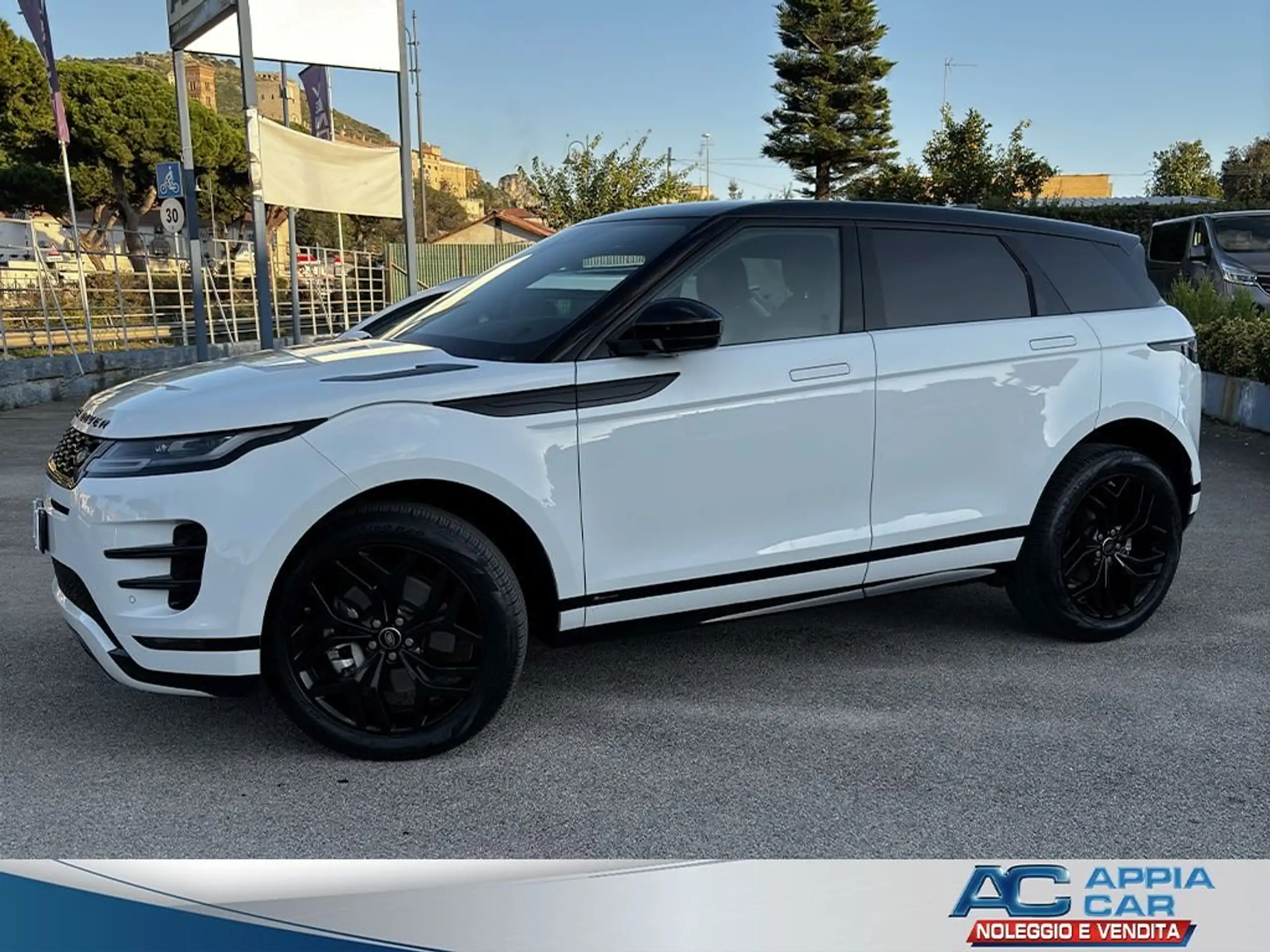 Land Rover - Range Rover Evoque