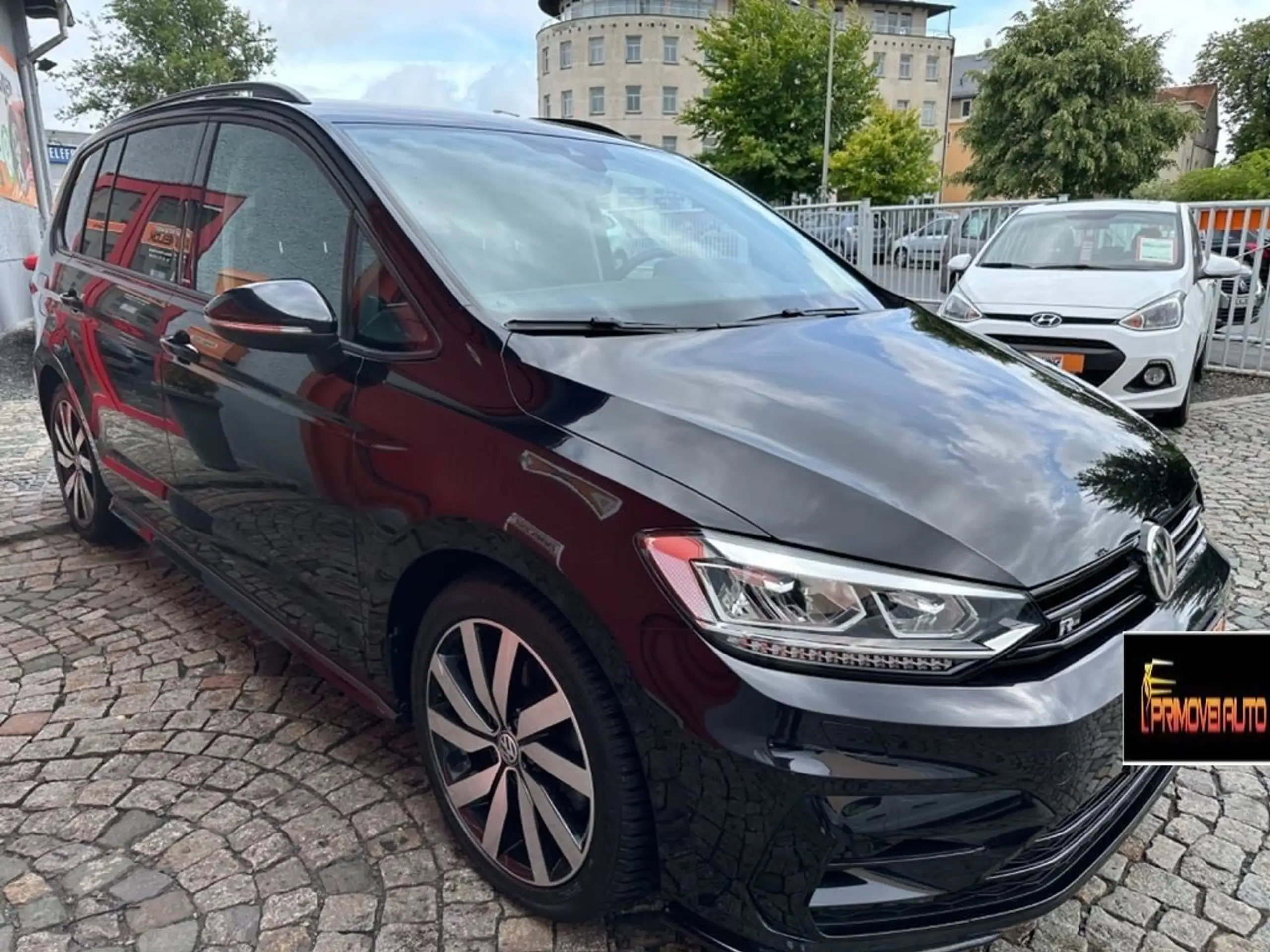 Volkswagen - Touran