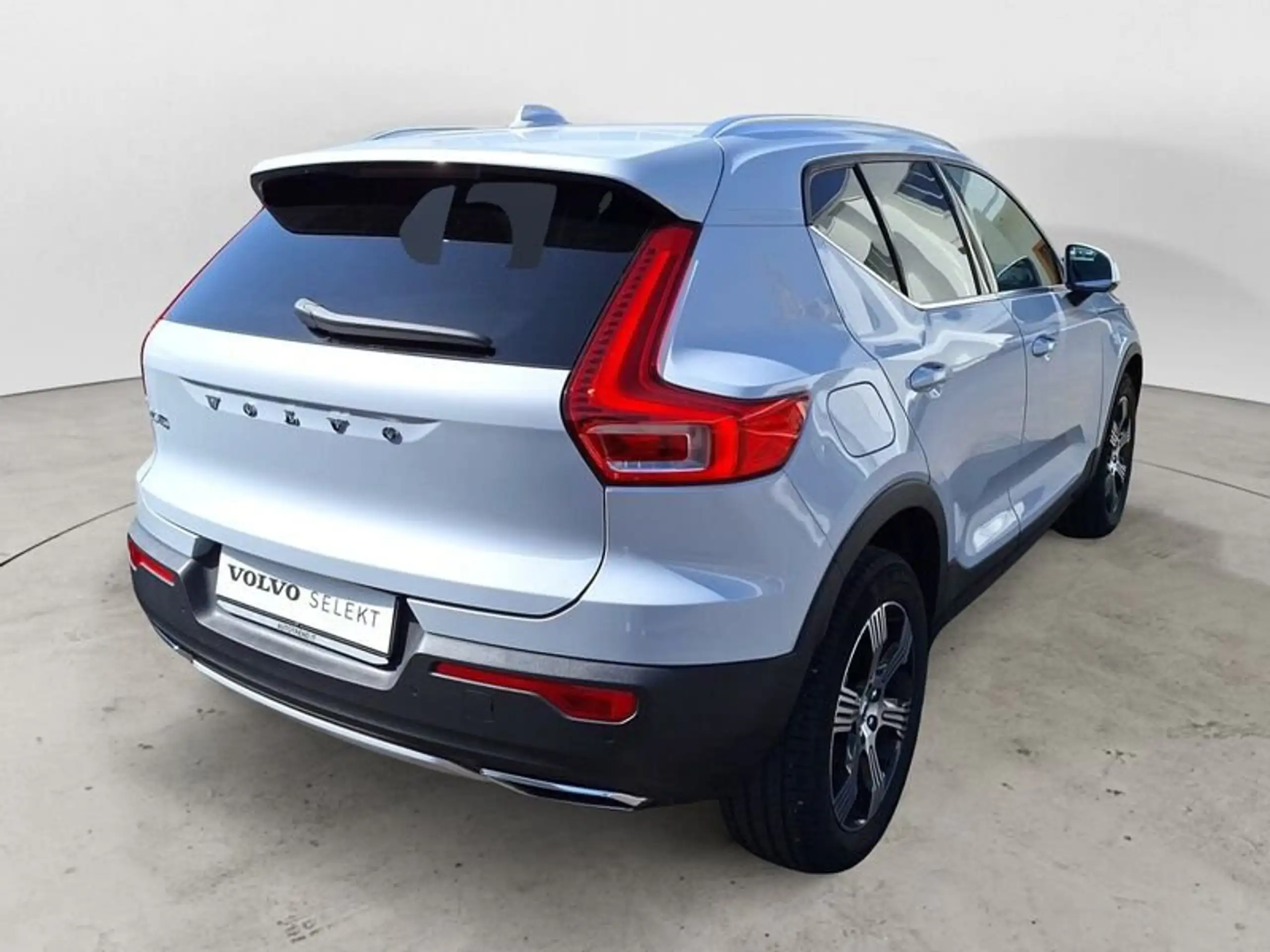 Volvo - XC40