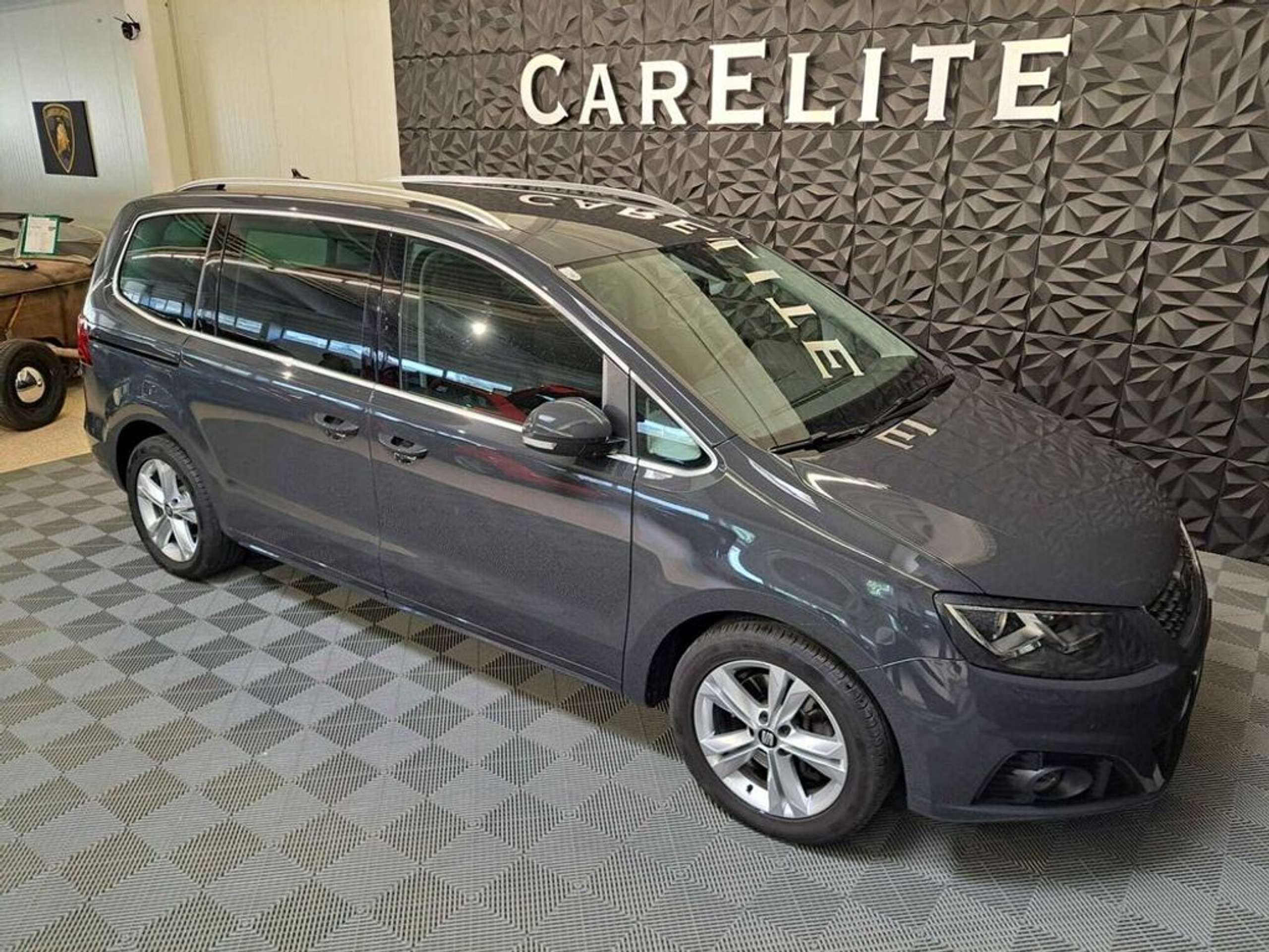 SEAT - Alhambra