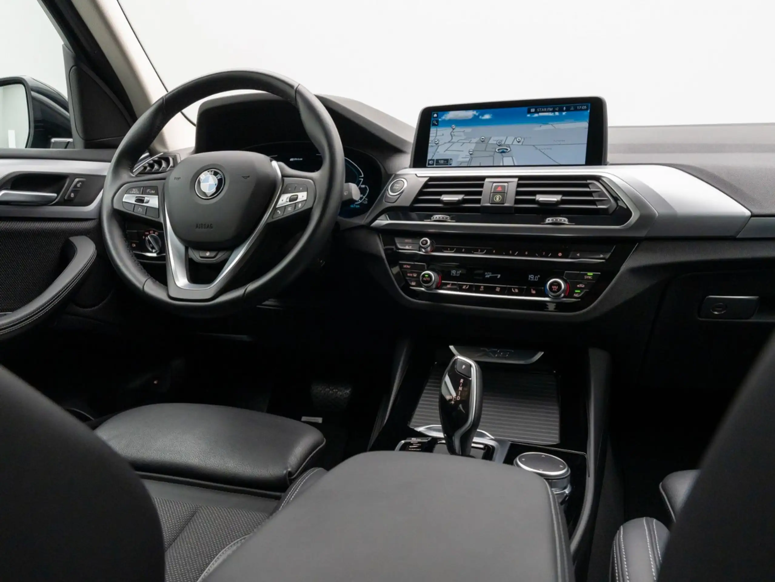 BMW - X3