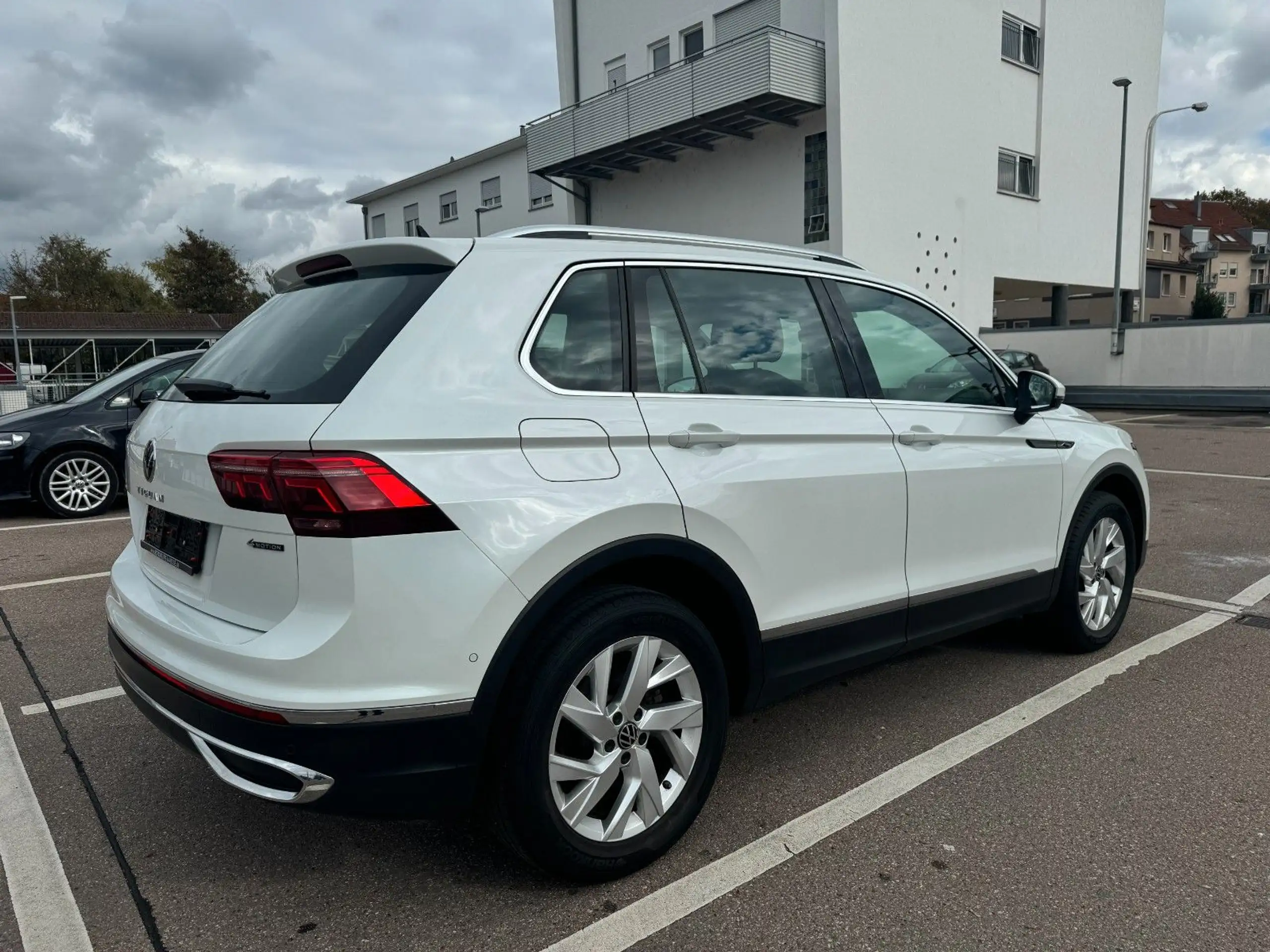 Volkswagen - Tiguan