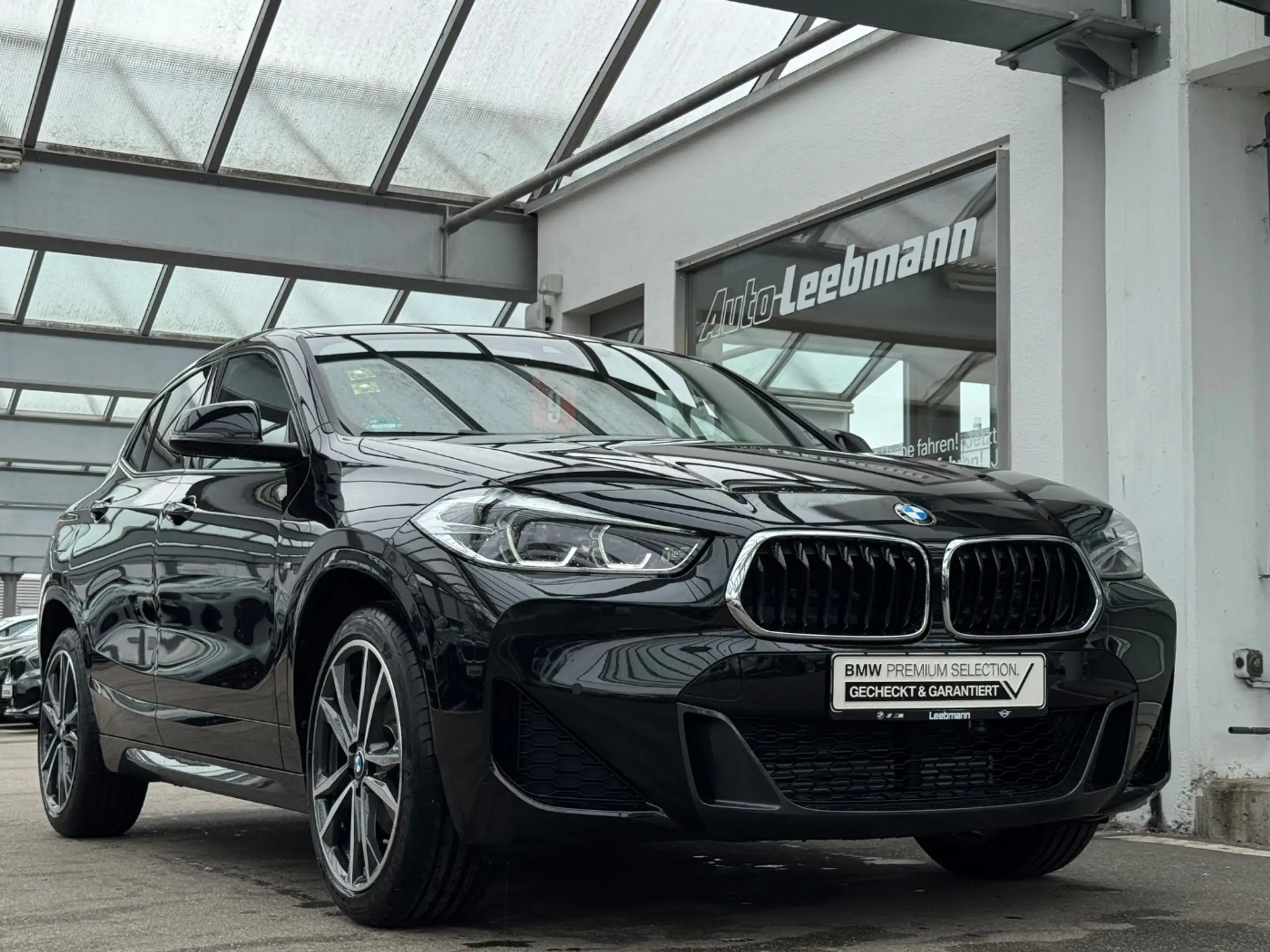 BMW - X2