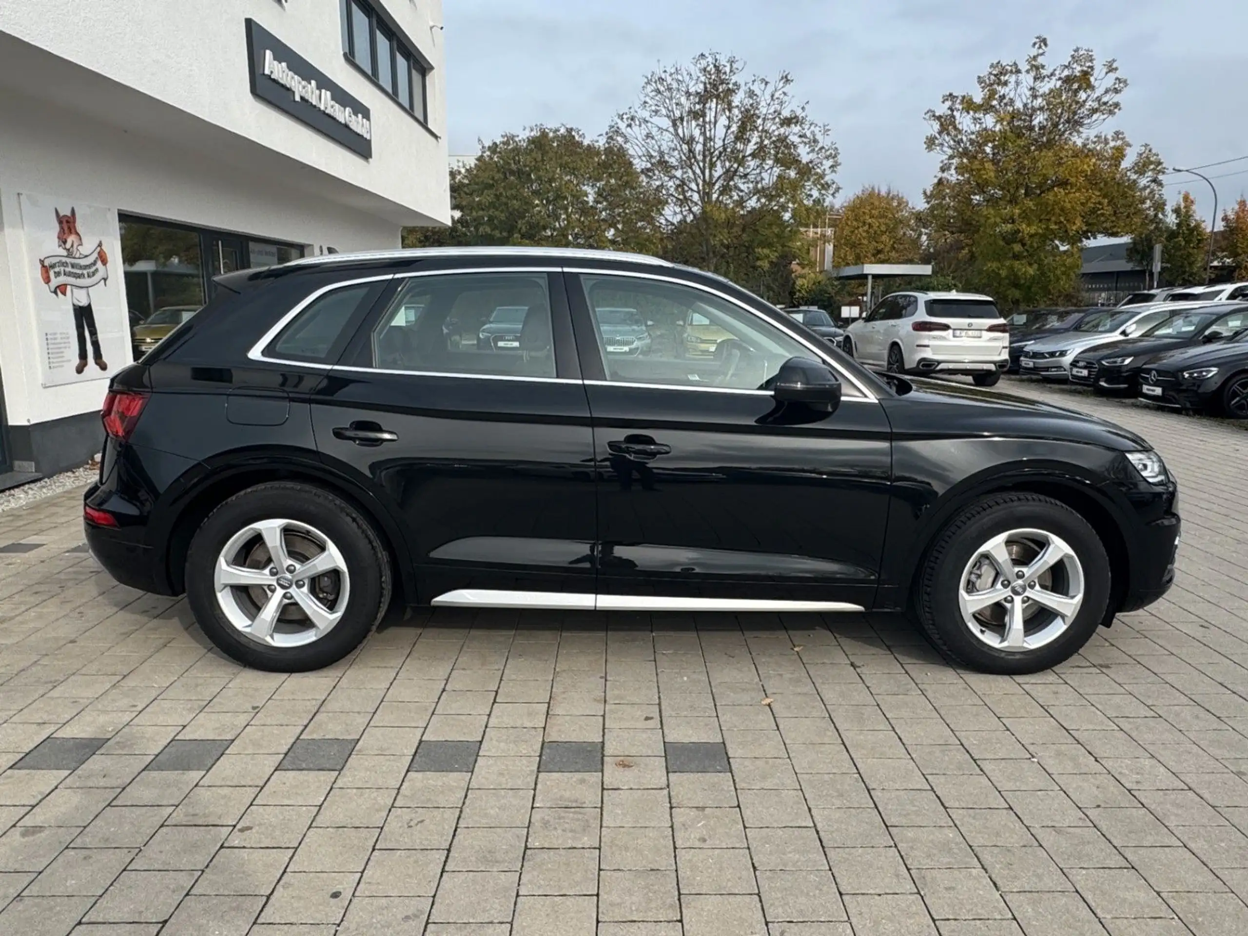 Audi - Q5