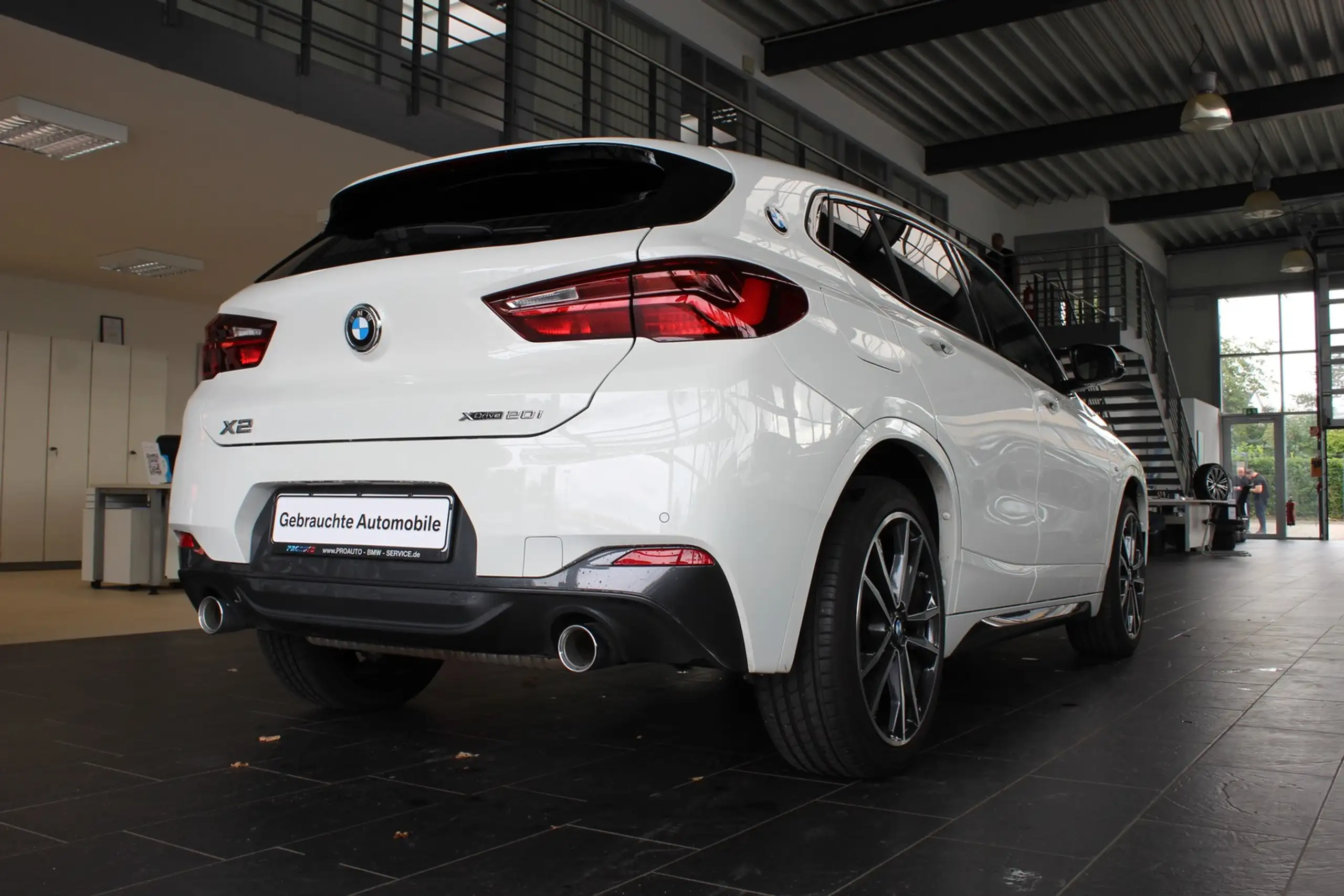 BMW - X2