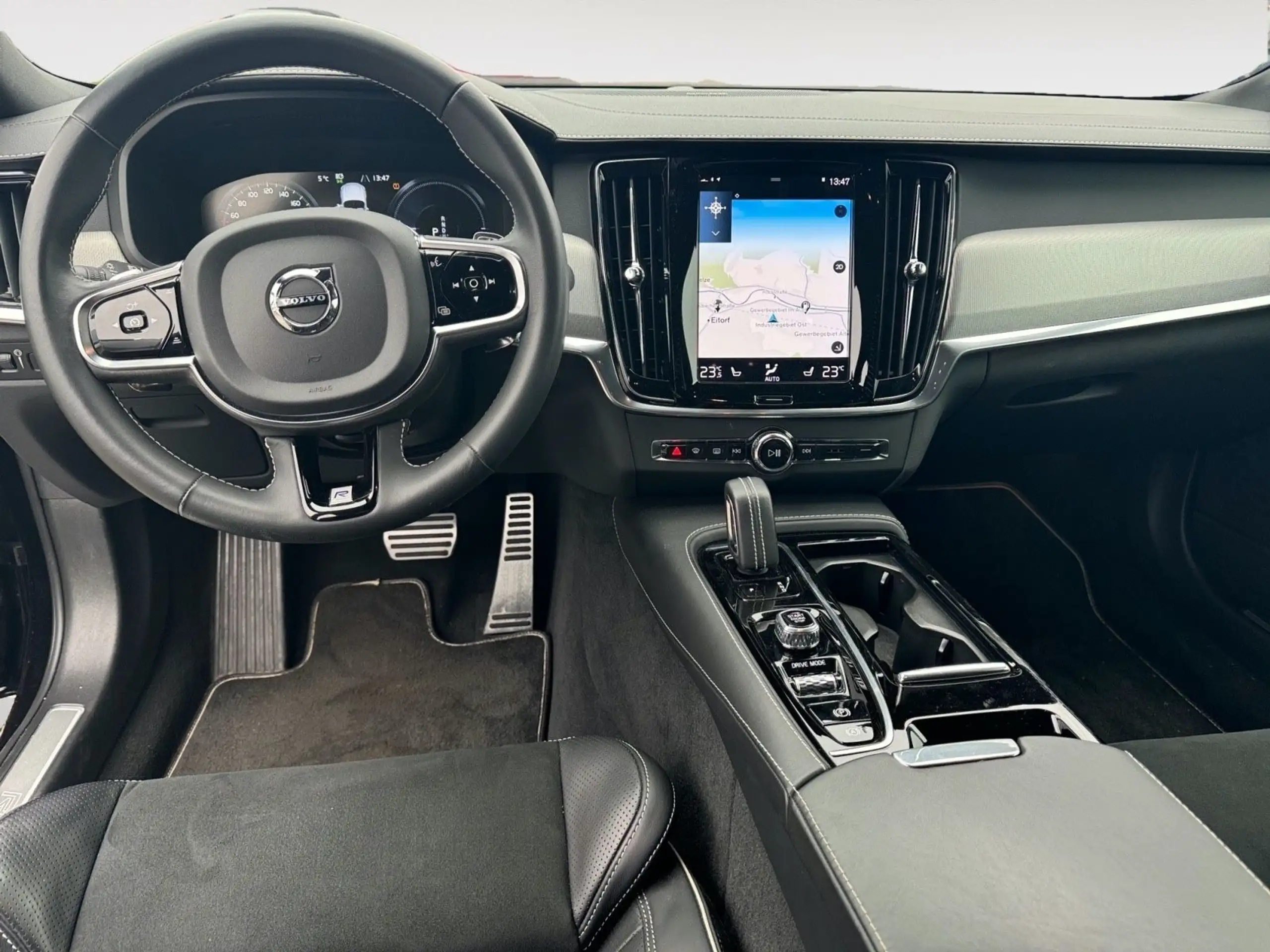 Volvo - S90