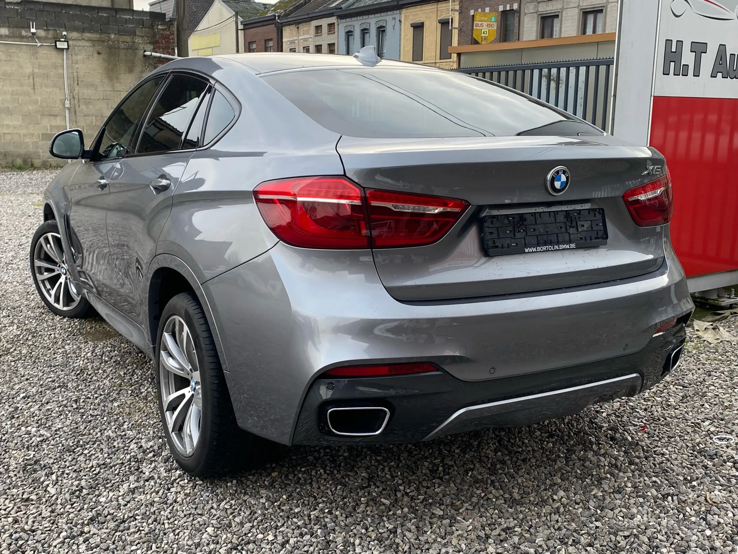 BMW - X6