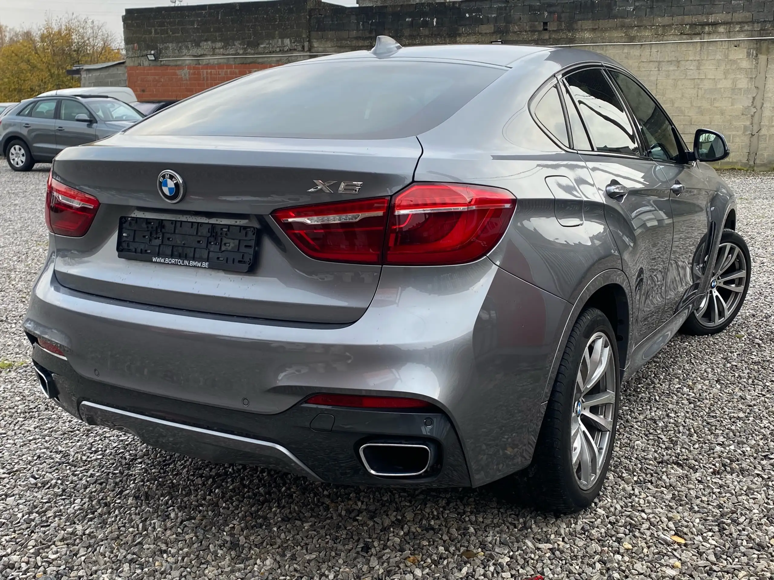 BMW - X6