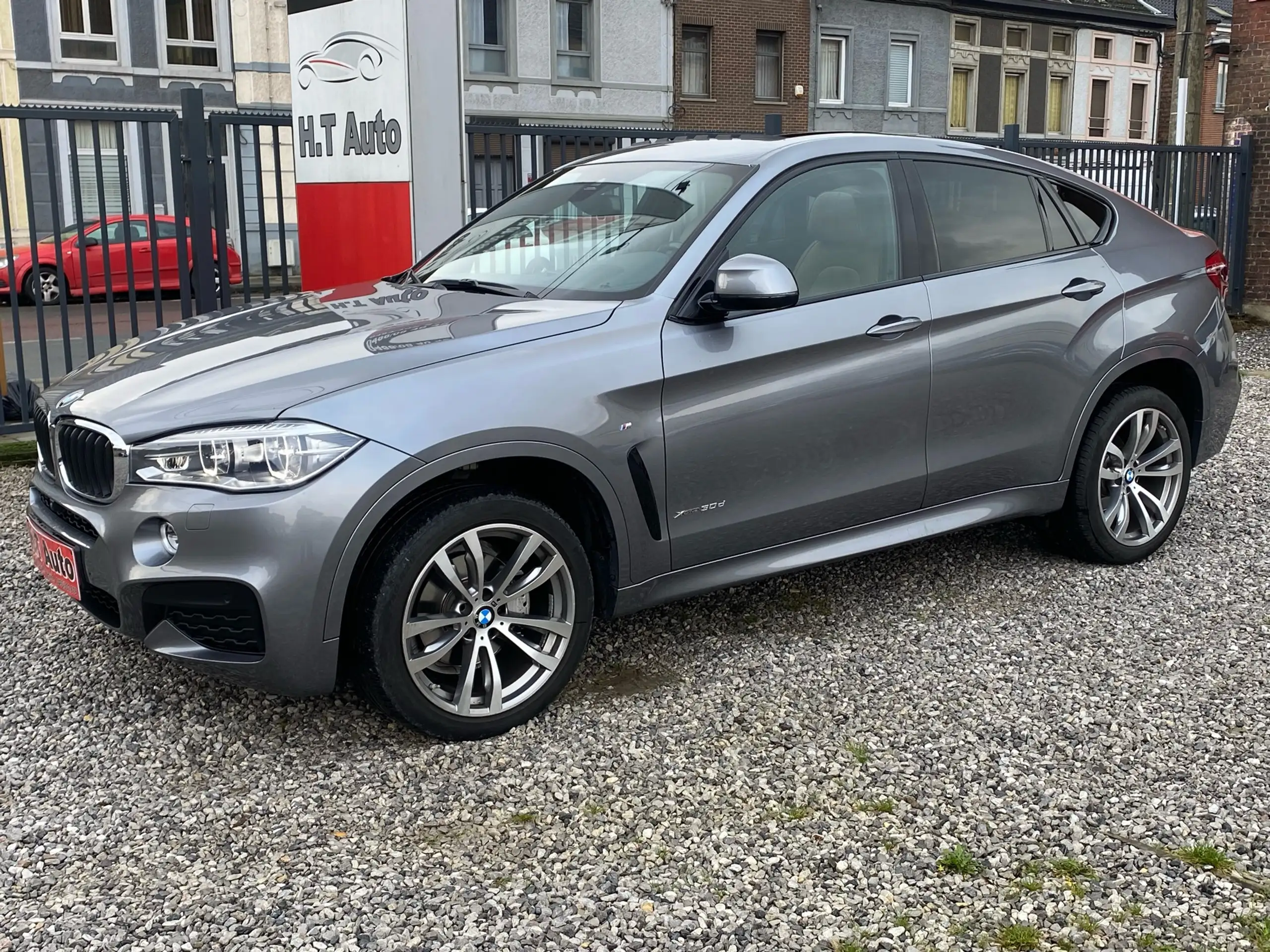 BMW - X6