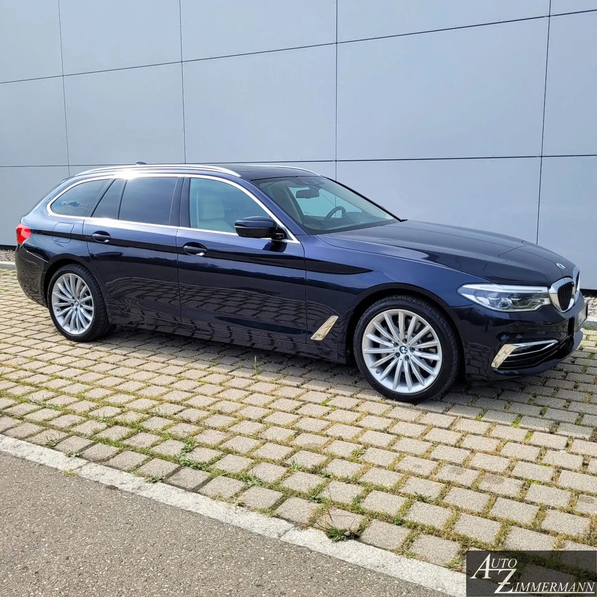 BMW - 530