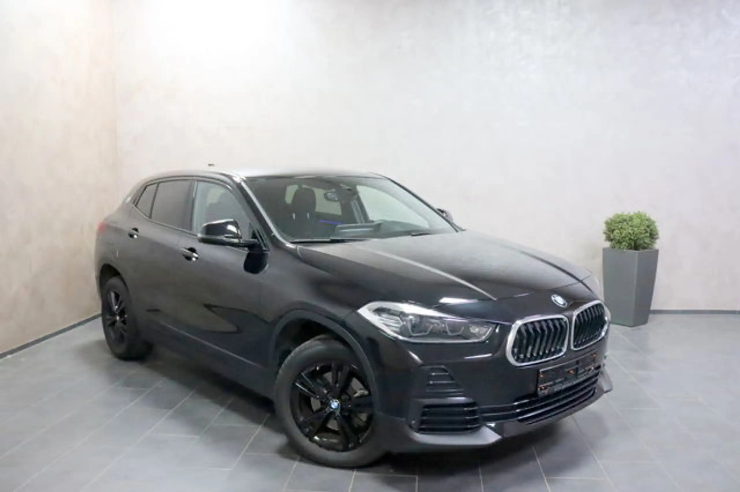 BMW - X2