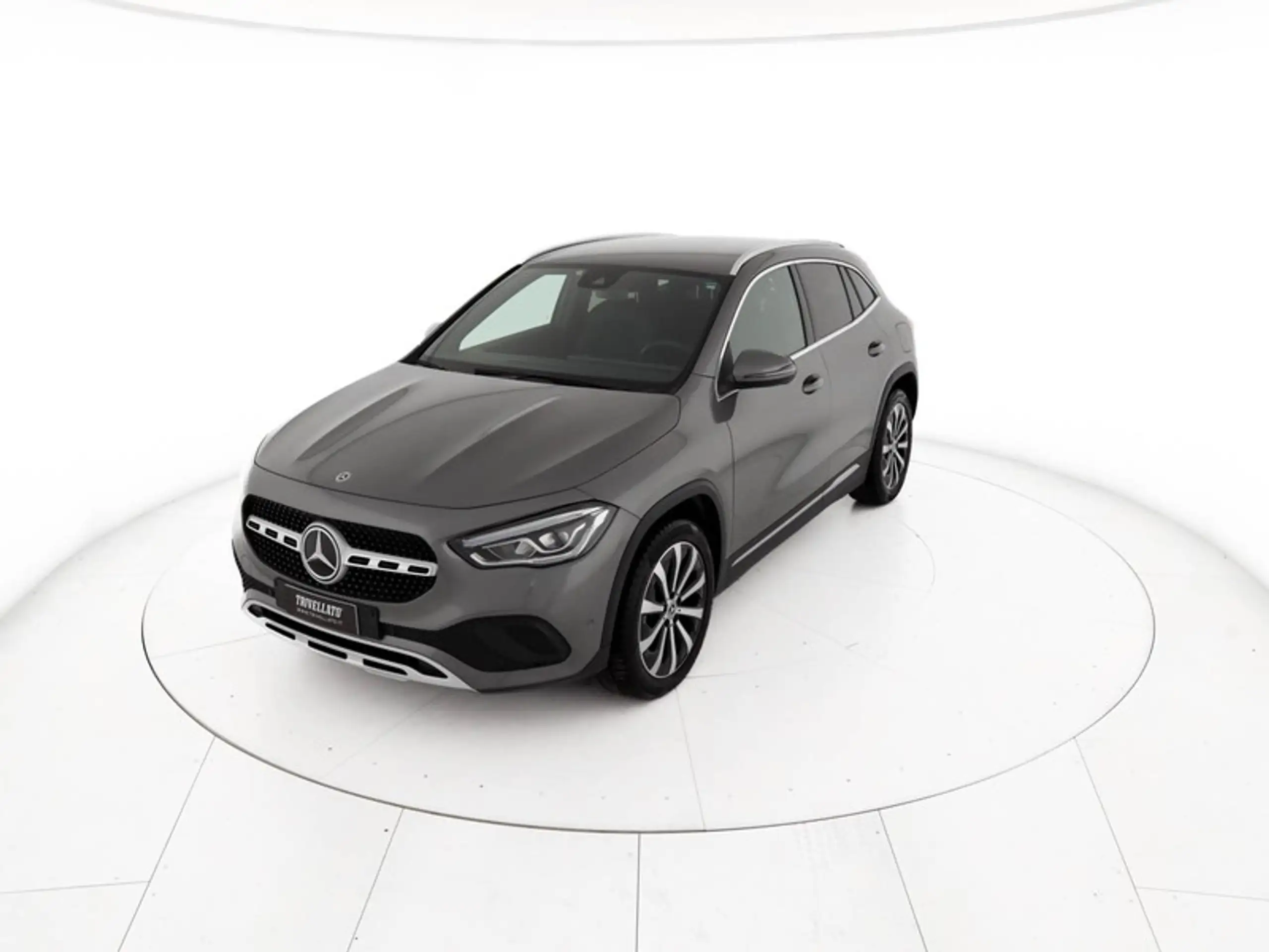 Mercedes-Benz - GLA 200