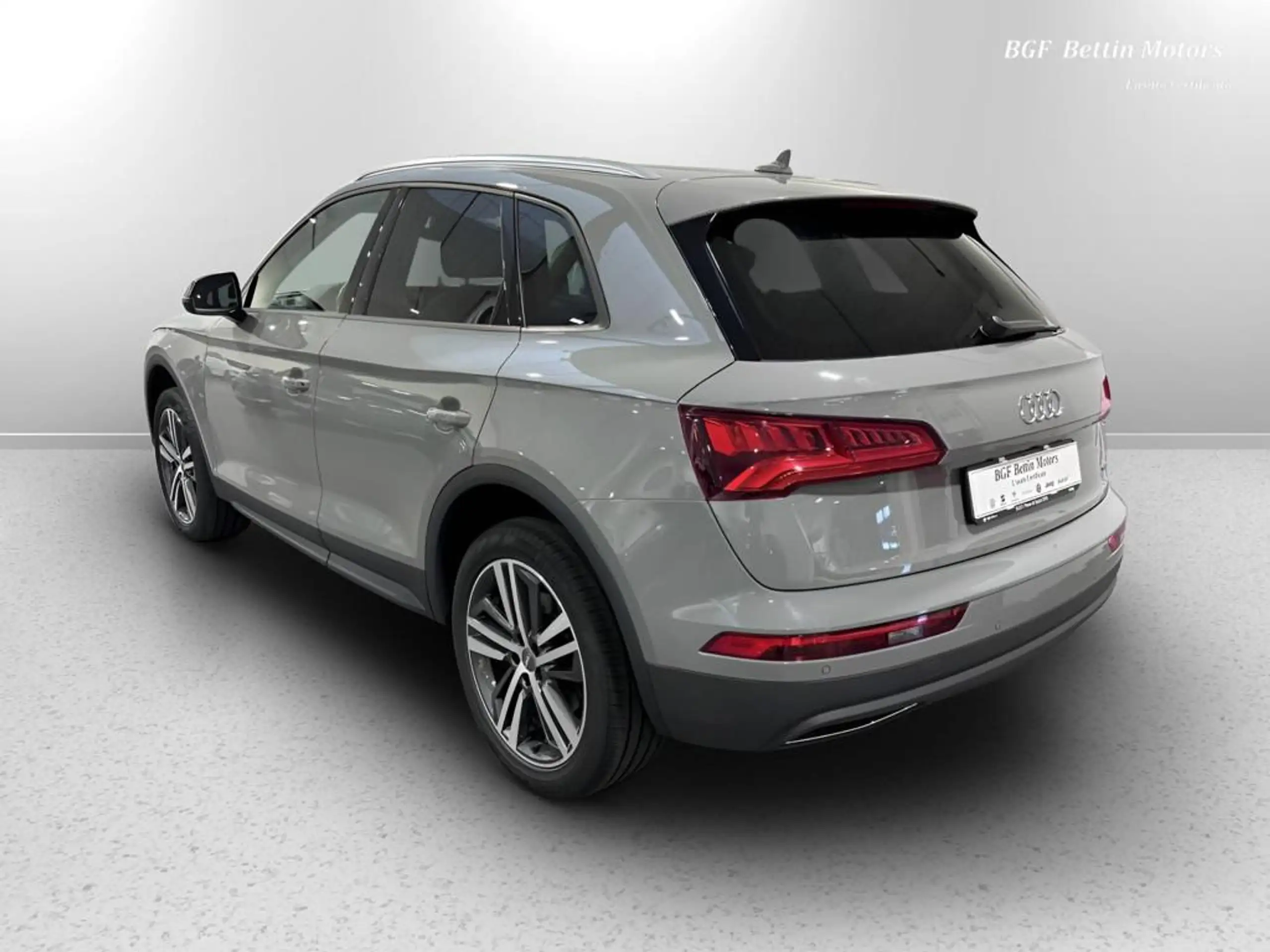 Audi - Q5