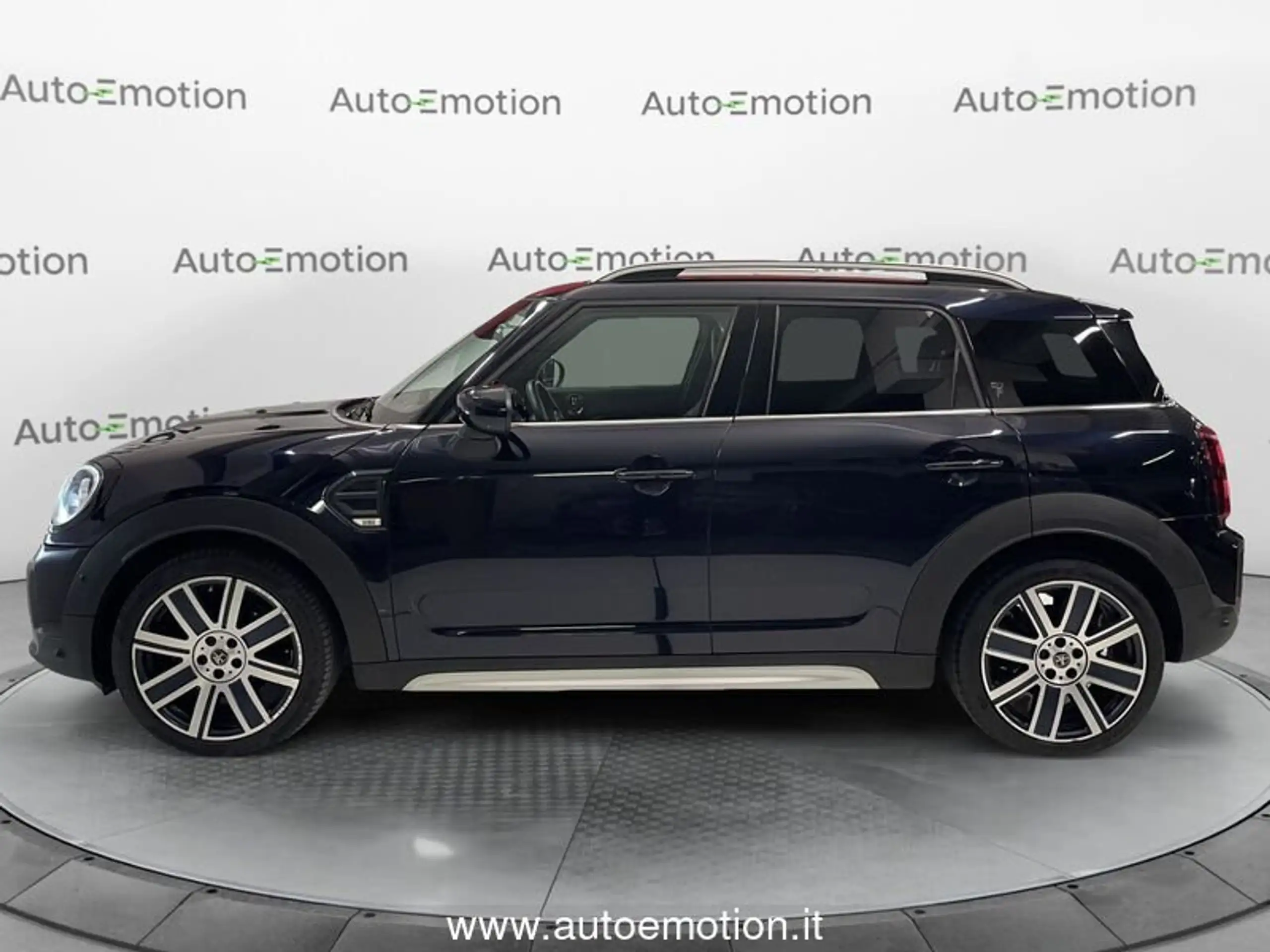 MINI - Cooper D Countryman