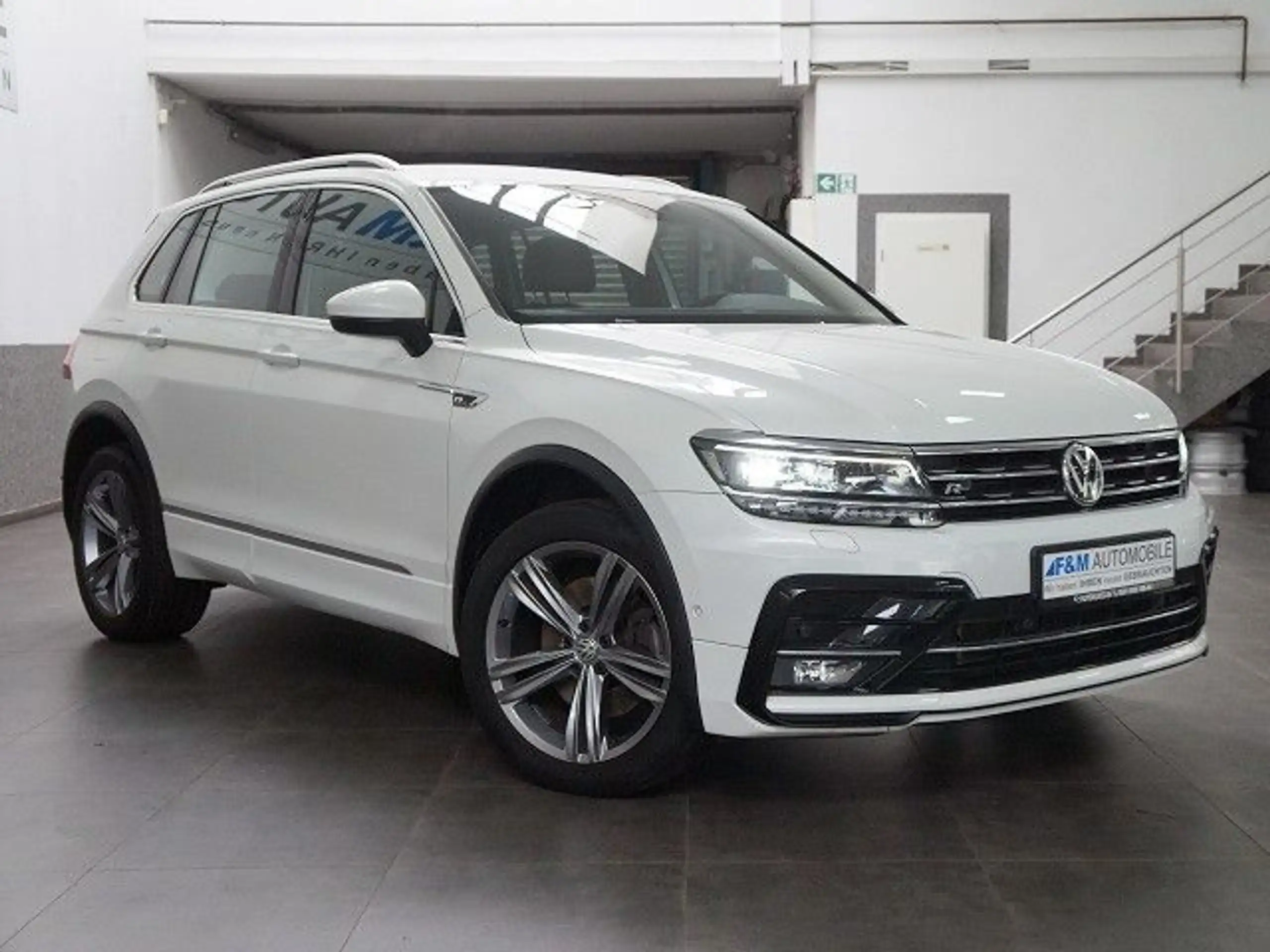 Volkswagen - Tiguan