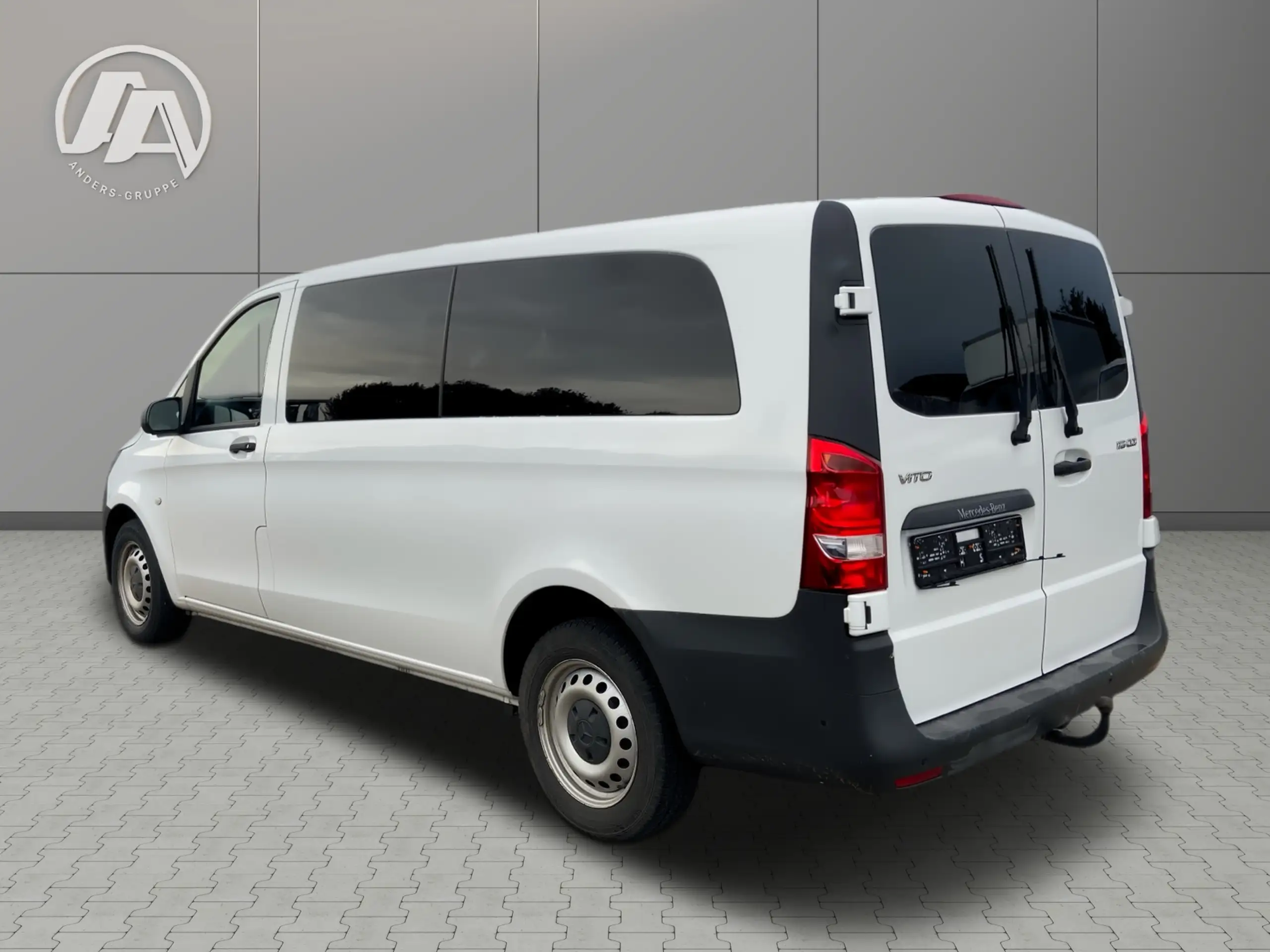 Mercedes-Benz - Vito